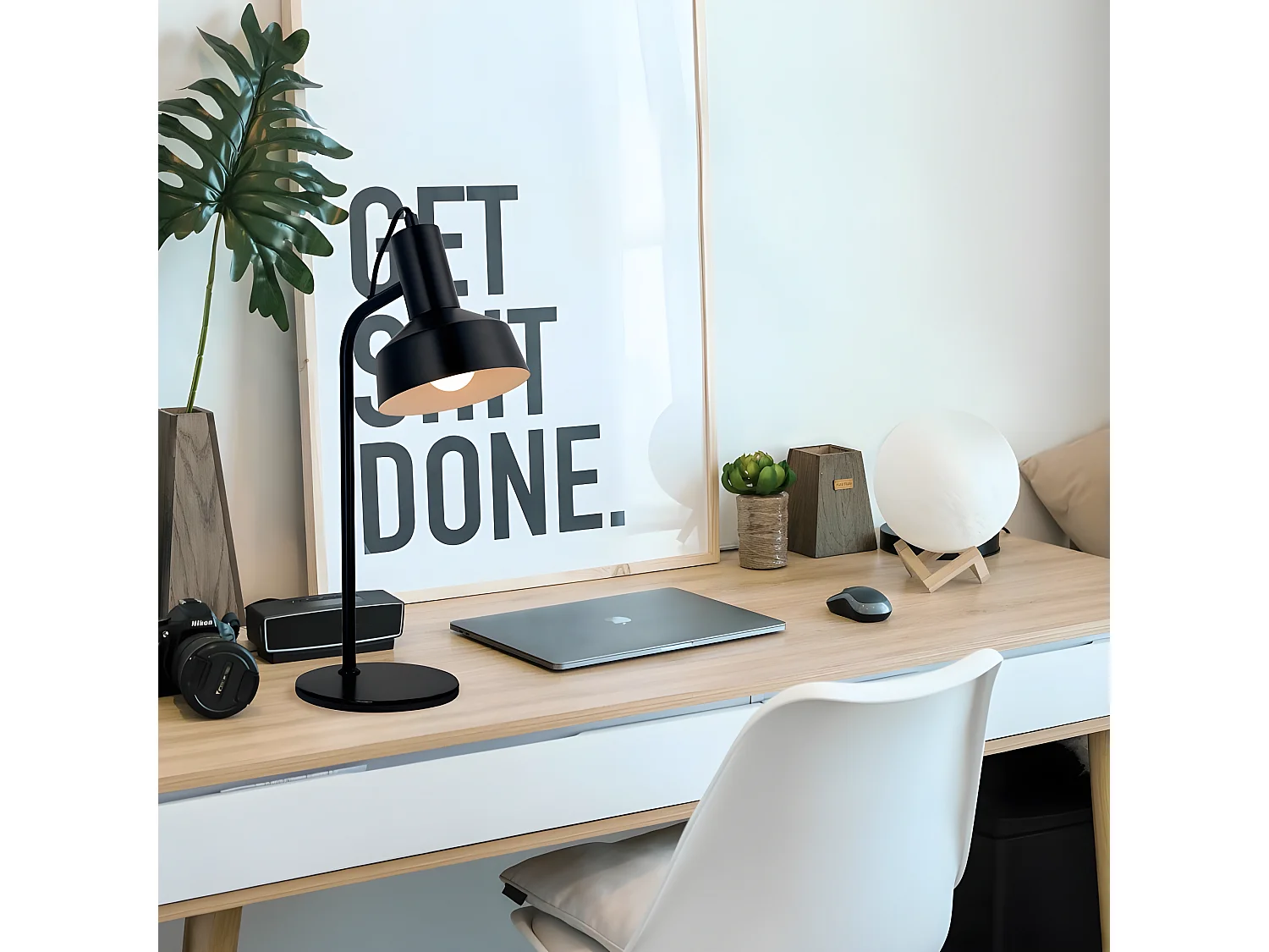 Modèle de bureau vintage LEANA noir 1 INTERLUSAlumière