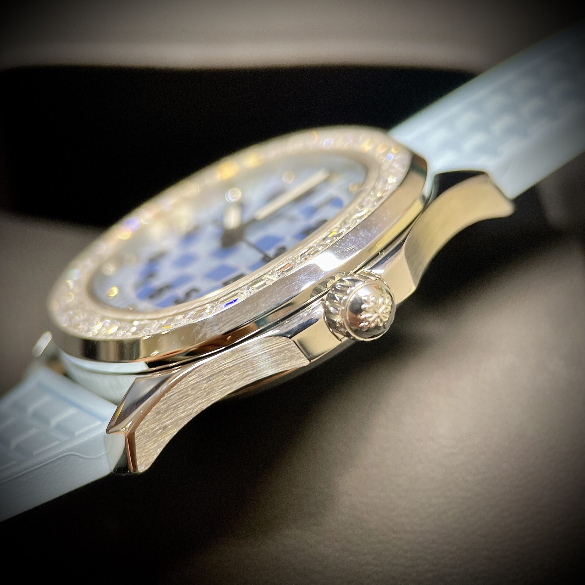 Patek Philippe Aquanaut 5072R Replica Watch Blue Diamond PP Factory 35.6mm - Top club