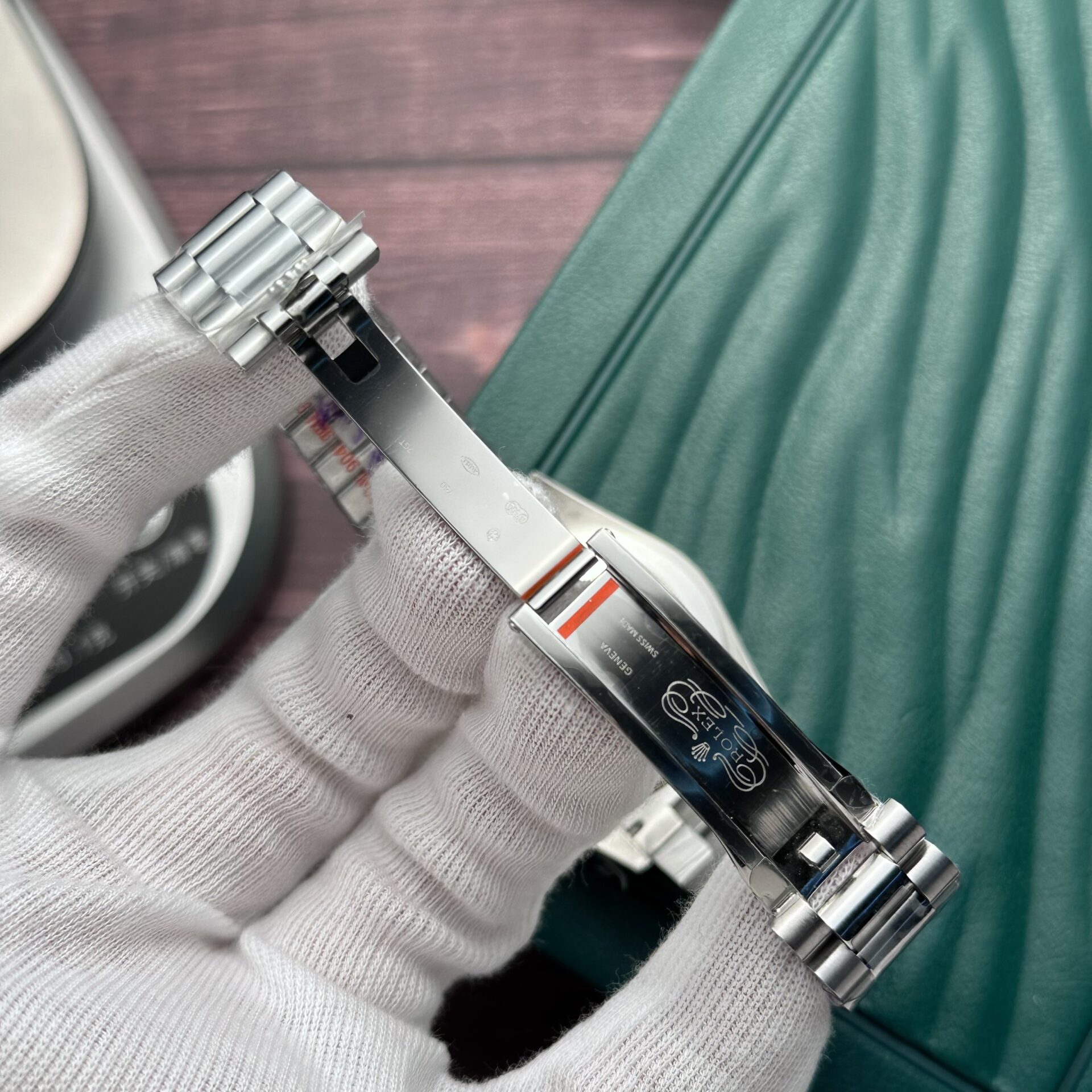 Rolex Day-Date 228236 Replica Watch Refine Green Dial GM V2 40mm - Top club
