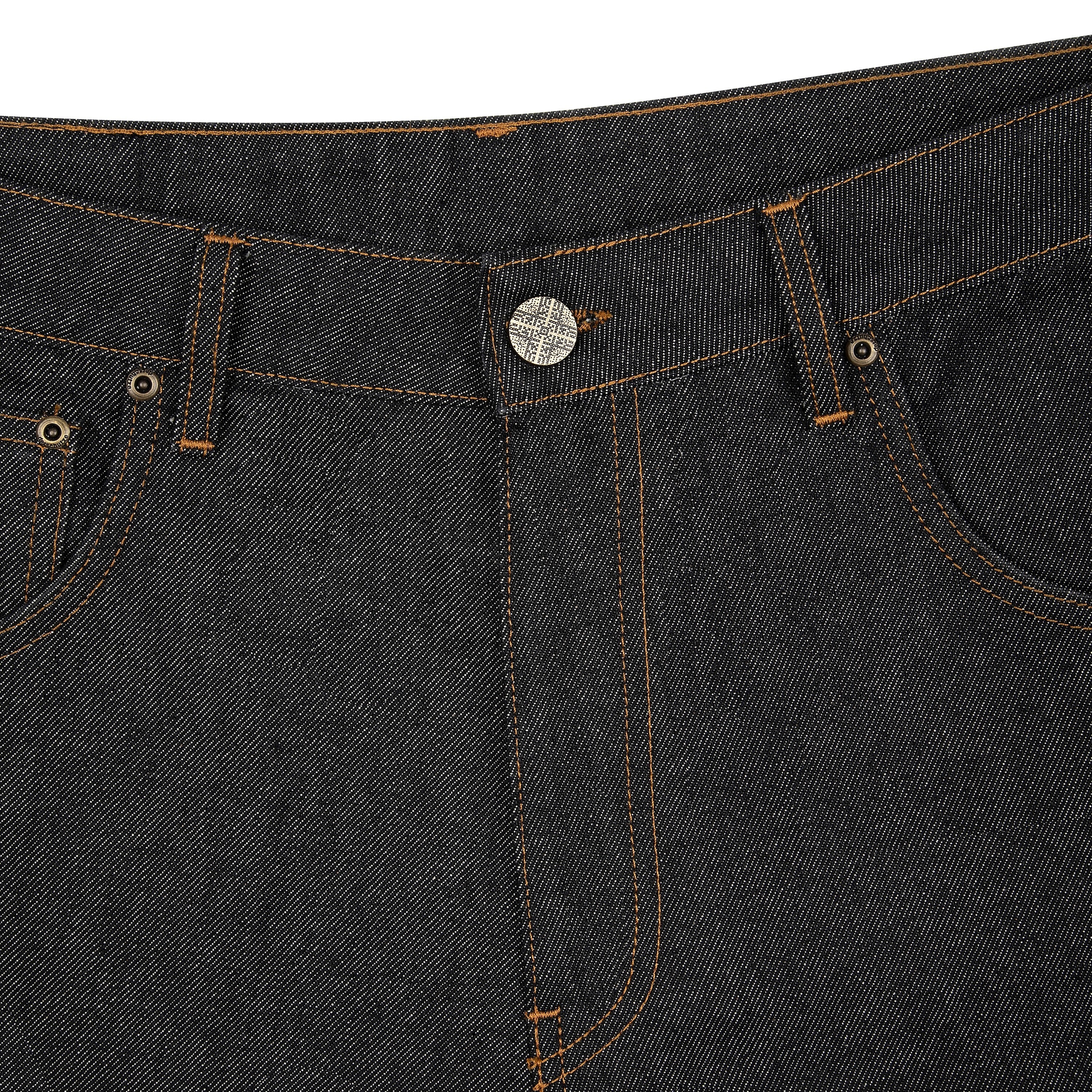 "aziza" black raw Jorts 01