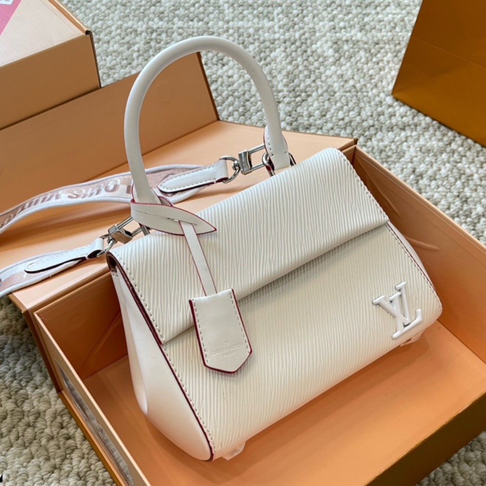 Louis Vuitton LV  Cluny Grained Leather Shoulder Handbag1:1High-quality replica
