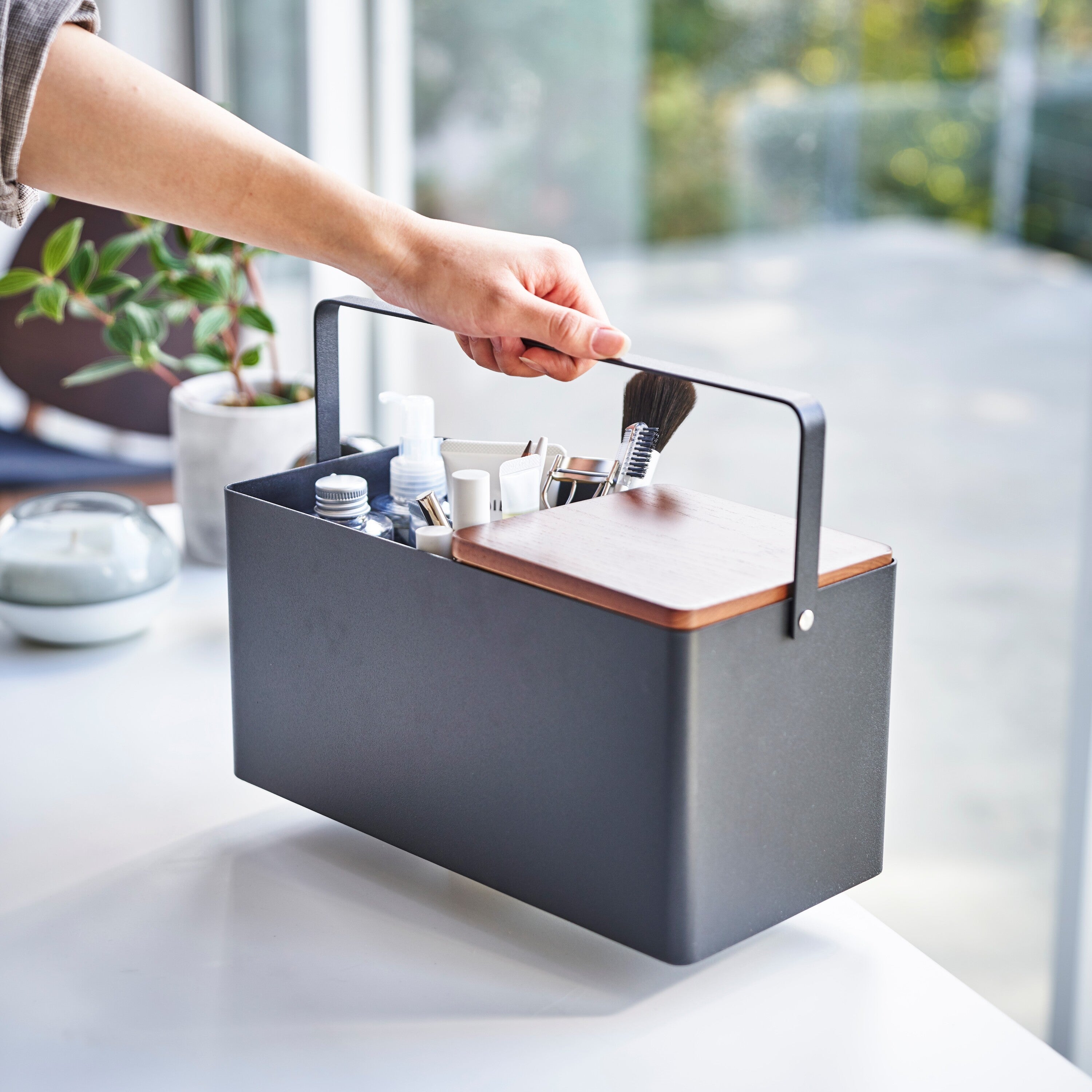 Yamazaki Tower Make-up Organiser - Zwart