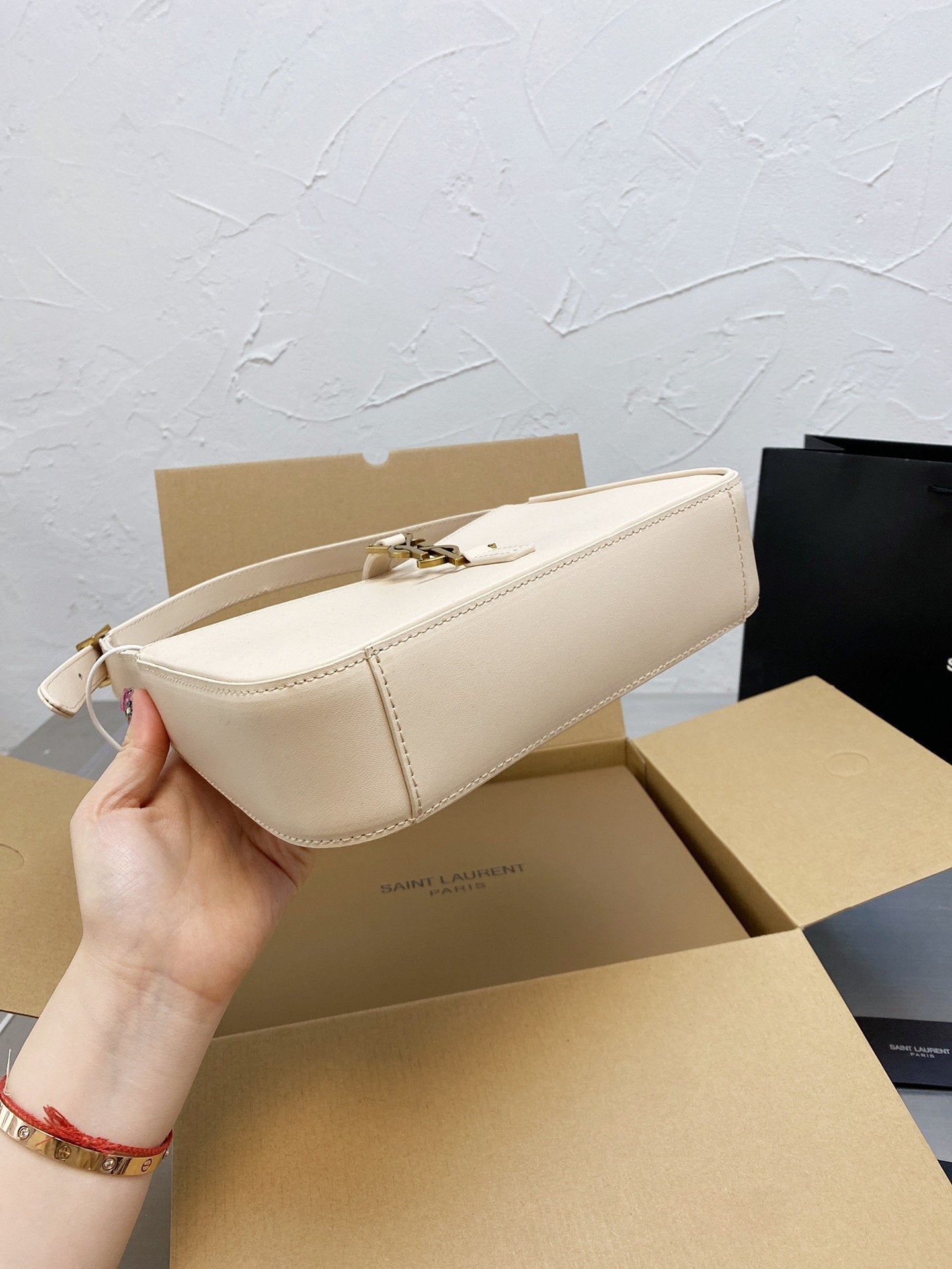 TO – Luxury Edition Bags SLY 2051:1High-quality replica