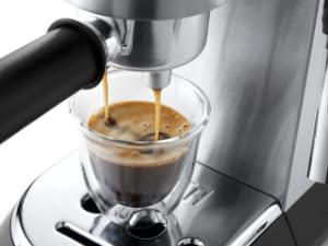 Ekspres do kawy DeLonghi EC685 z pompą