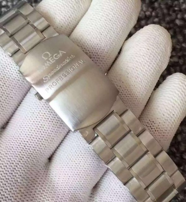 Replica Omega Speedmaster Snoopy White Dial SS Bracelet Manual Winding Chrono Movement - Top club