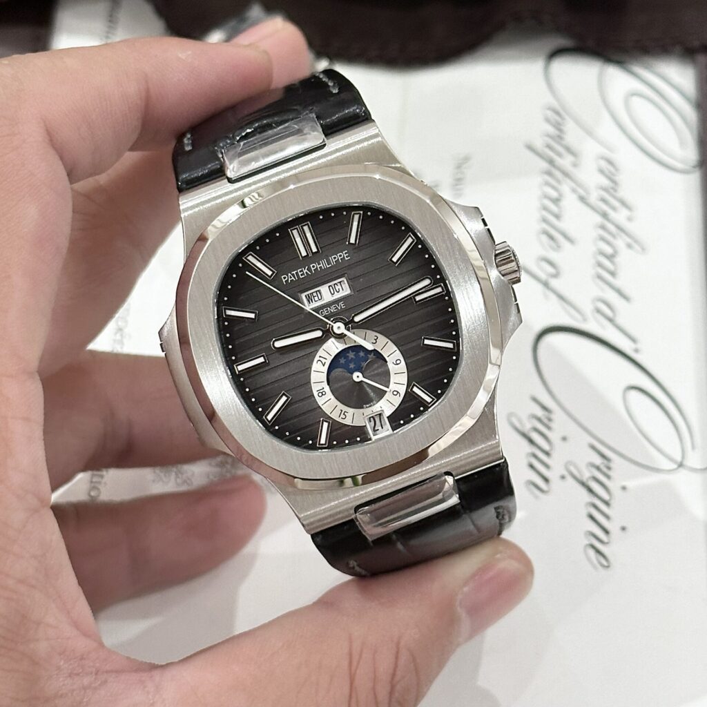 Patek Philippe Nautilus 5726 Replica 1:1 Watch Gray Dial GRF 40.5mm - Top club