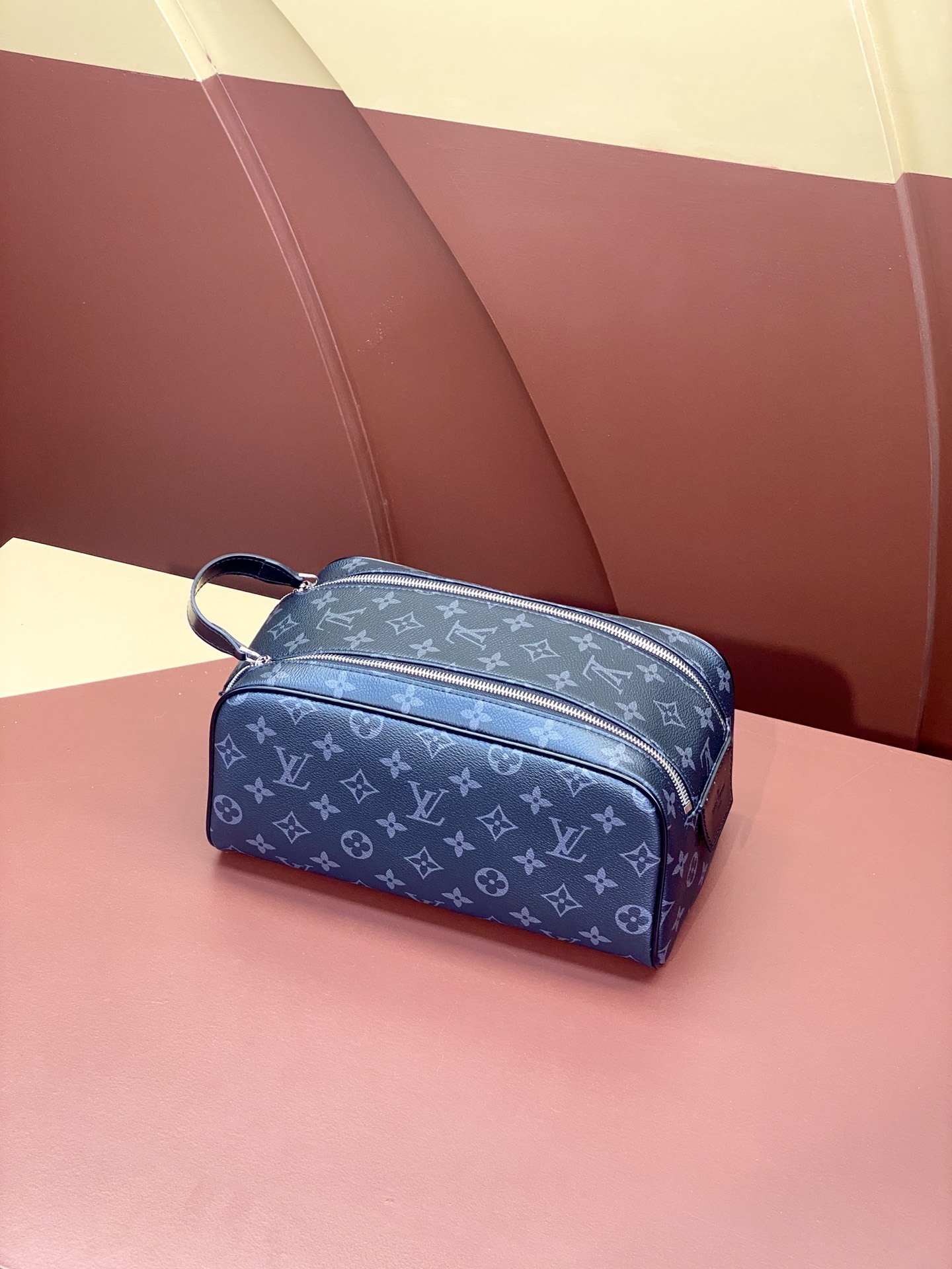 Louis Vuitton Dopp Kit Toilet Pouch1:1High-quality replica