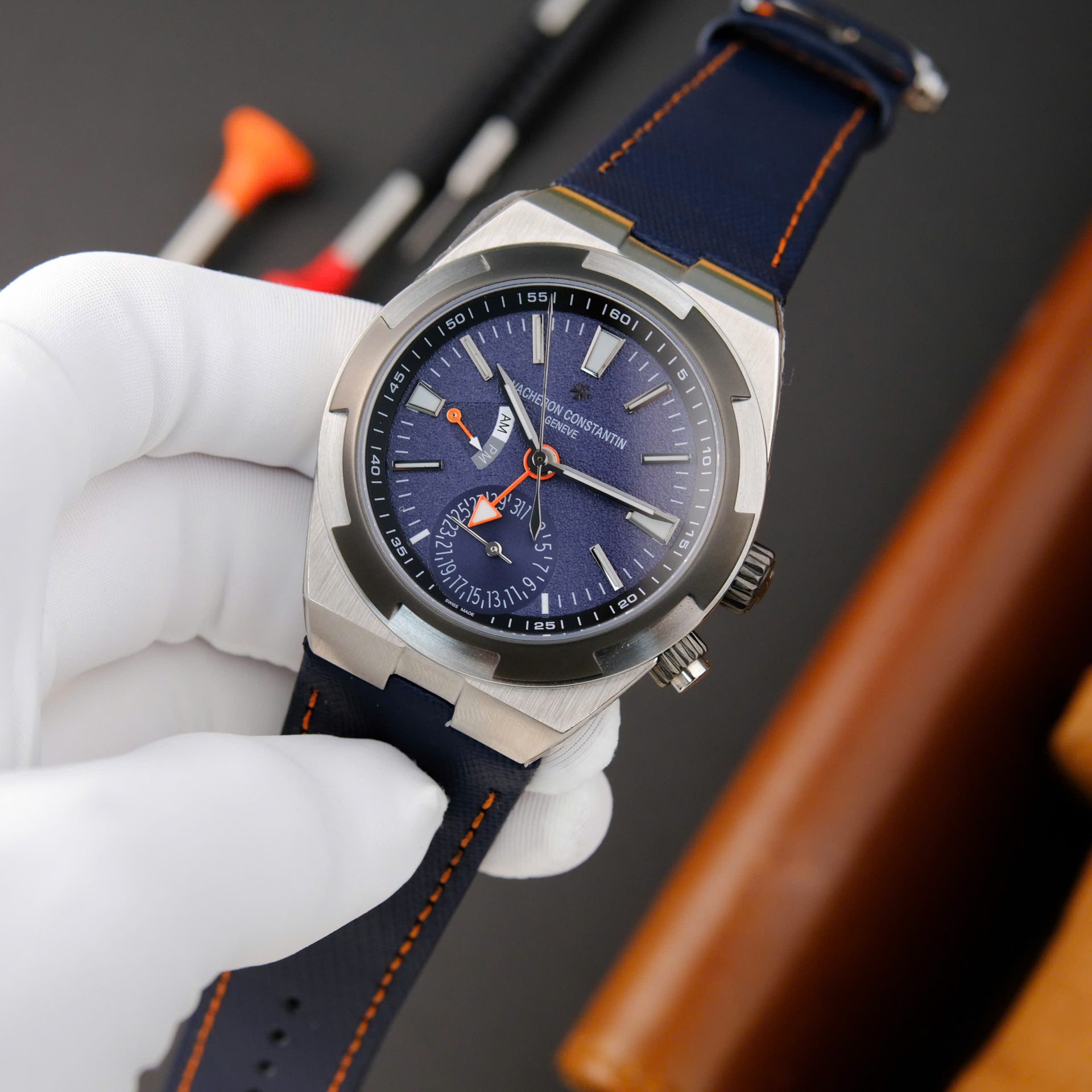 Vacheron Constantin Overseas Dual Time 7900V Replica Watches PZ Factory 41mm - Elite Watch Atelier