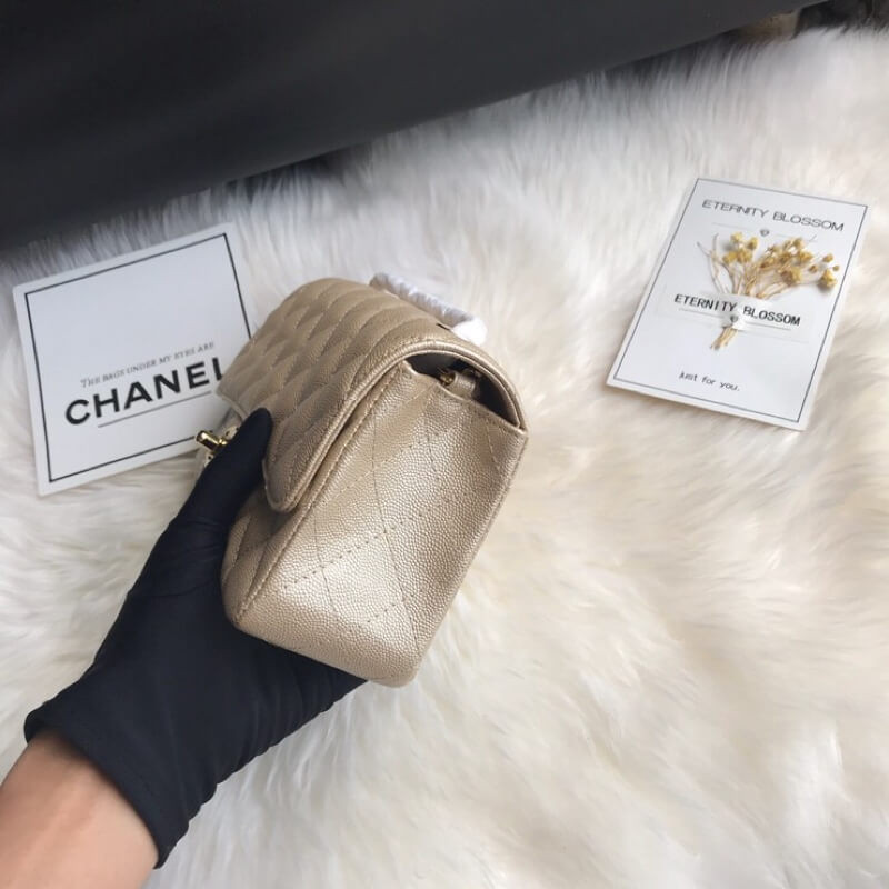 Replica Chanel Caviar Calfskin 20Cm Classic Flap Bag 11161:1High-quality replica