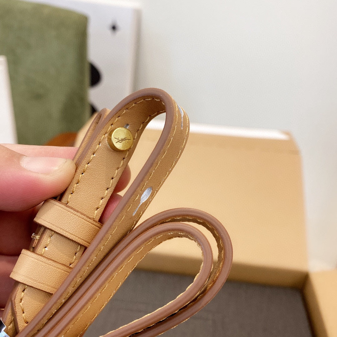 TO – Luxury Edition Bags SLY 2211:1High-quality replica