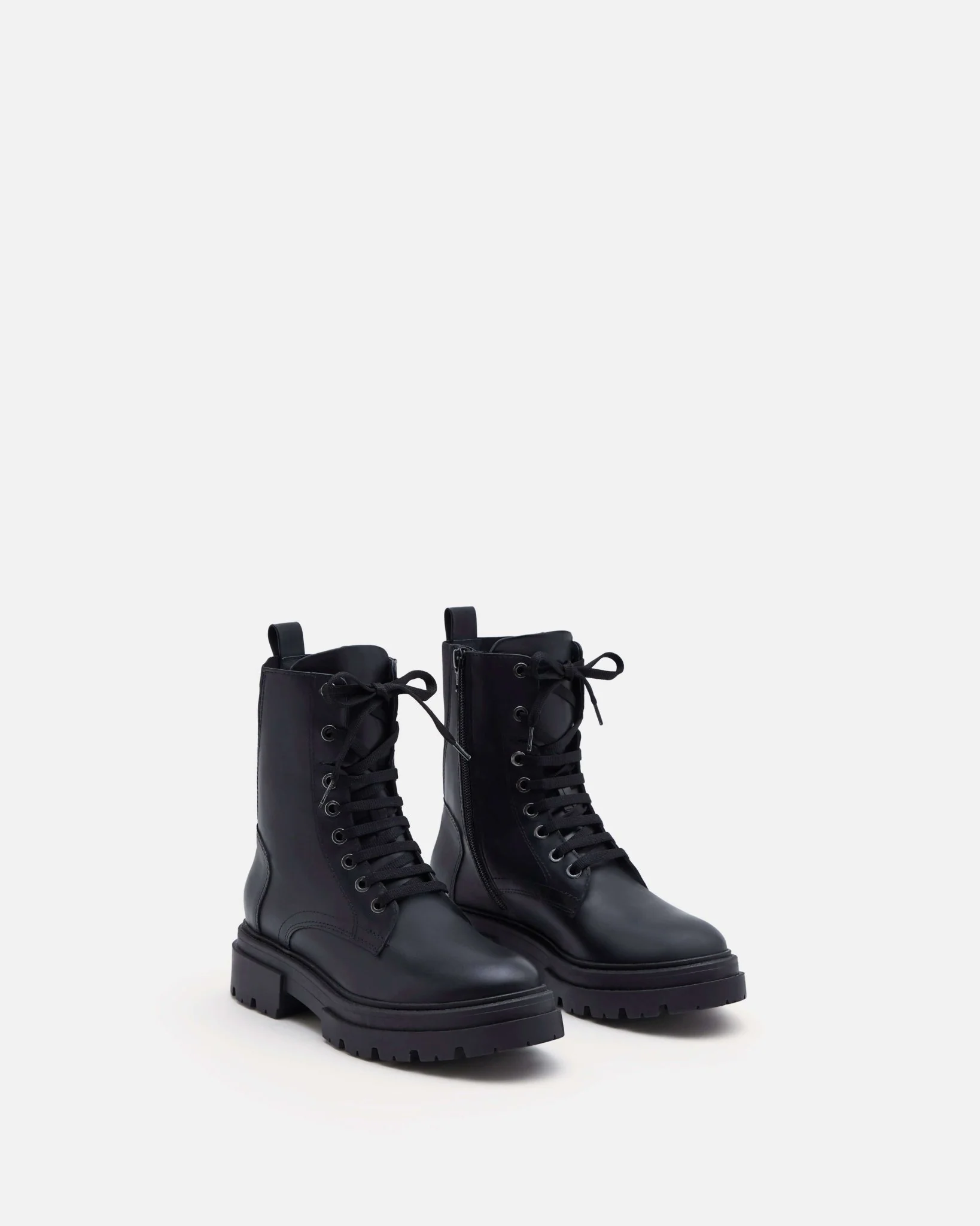 BOTTINES CELINA - En cuir à lacets et semelles crantées noir