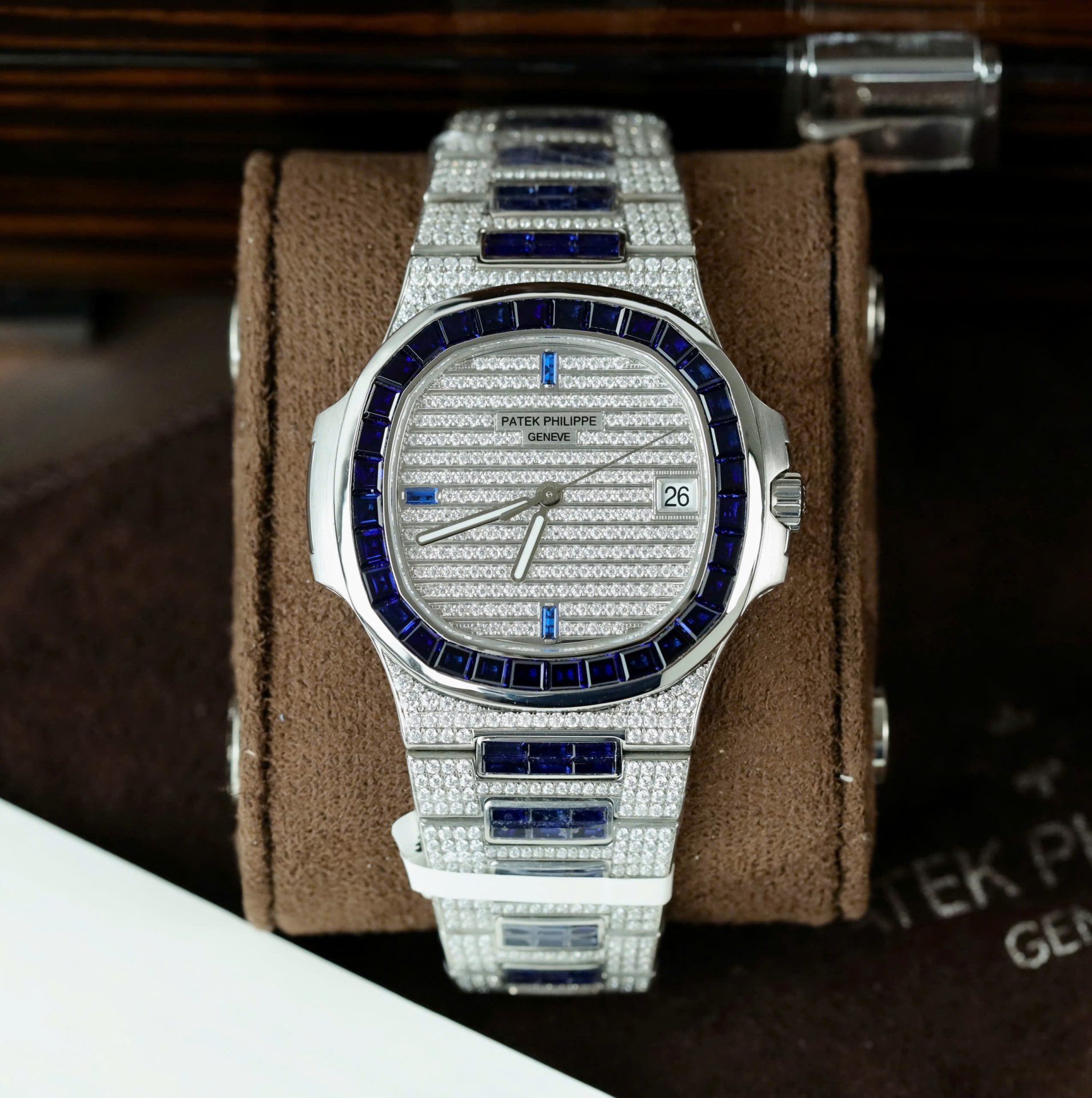 Patek Philippe Nautilus 5719 Best Copies Watch Diamonds Moissanite   Sapphire Baguette Custom 40mm - Elite Watch Atelier