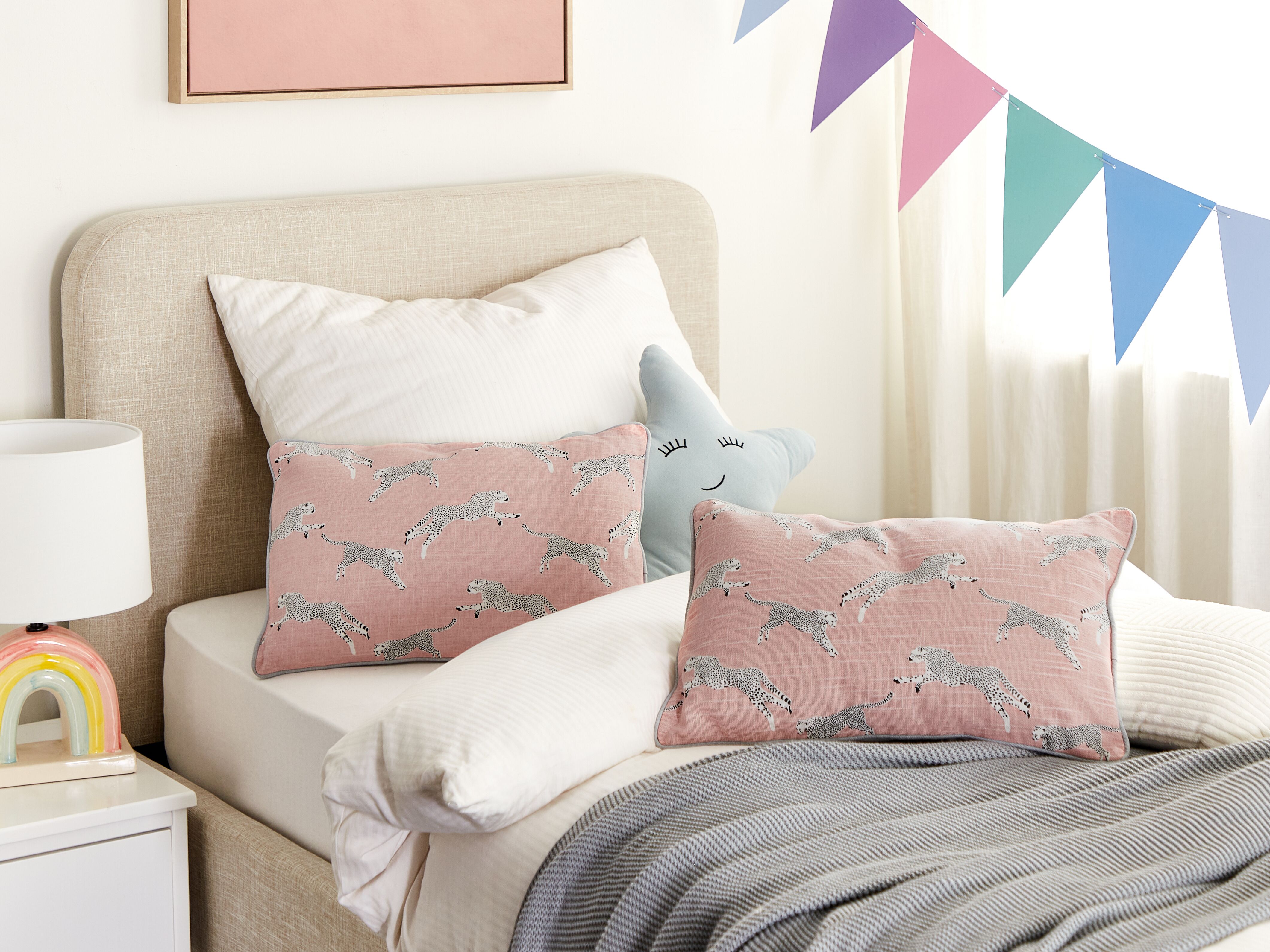 Set of 2 Decorative Cushions ARALES Cotton 30 x 50 cm Pastel Pink Animal Pattern