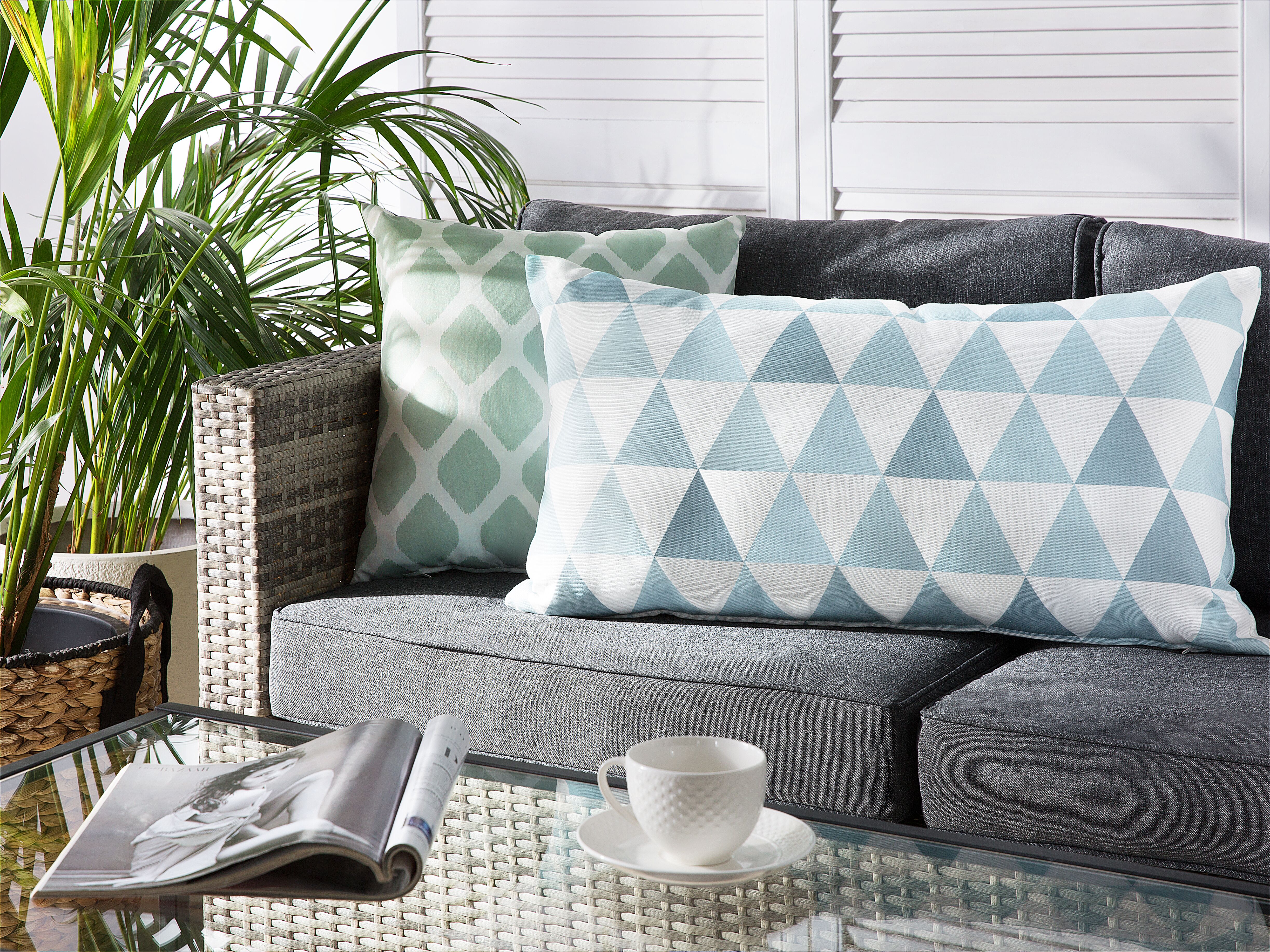 Set of 2 Outdoor Cushions TRIFOS Geometric Pattern 40 x 70 cm Blue