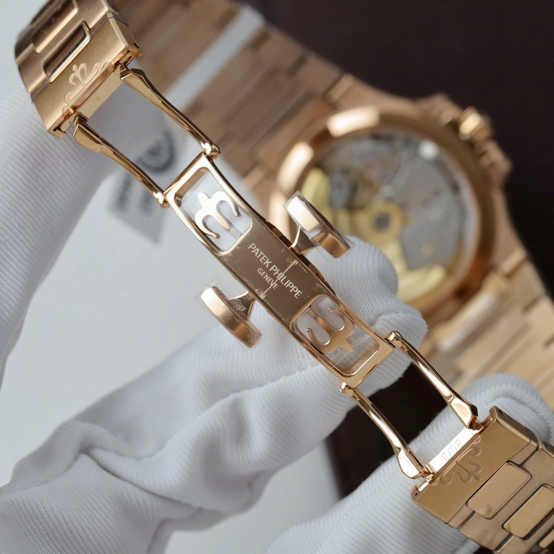 Patek Philippe Nautilus 7118 Women Replica Watch Custom Gold Wrapped + Diamonds Moissanite 3K Factory 35.2mm - Top club