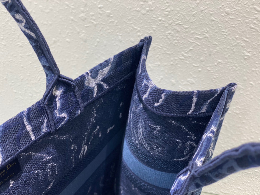 Christian Dior Large Dior Book Tote Blue, For Women, Women’s Handbags 16.5in/42cm CD M1286ZRVG_M9281:1High-quality replica