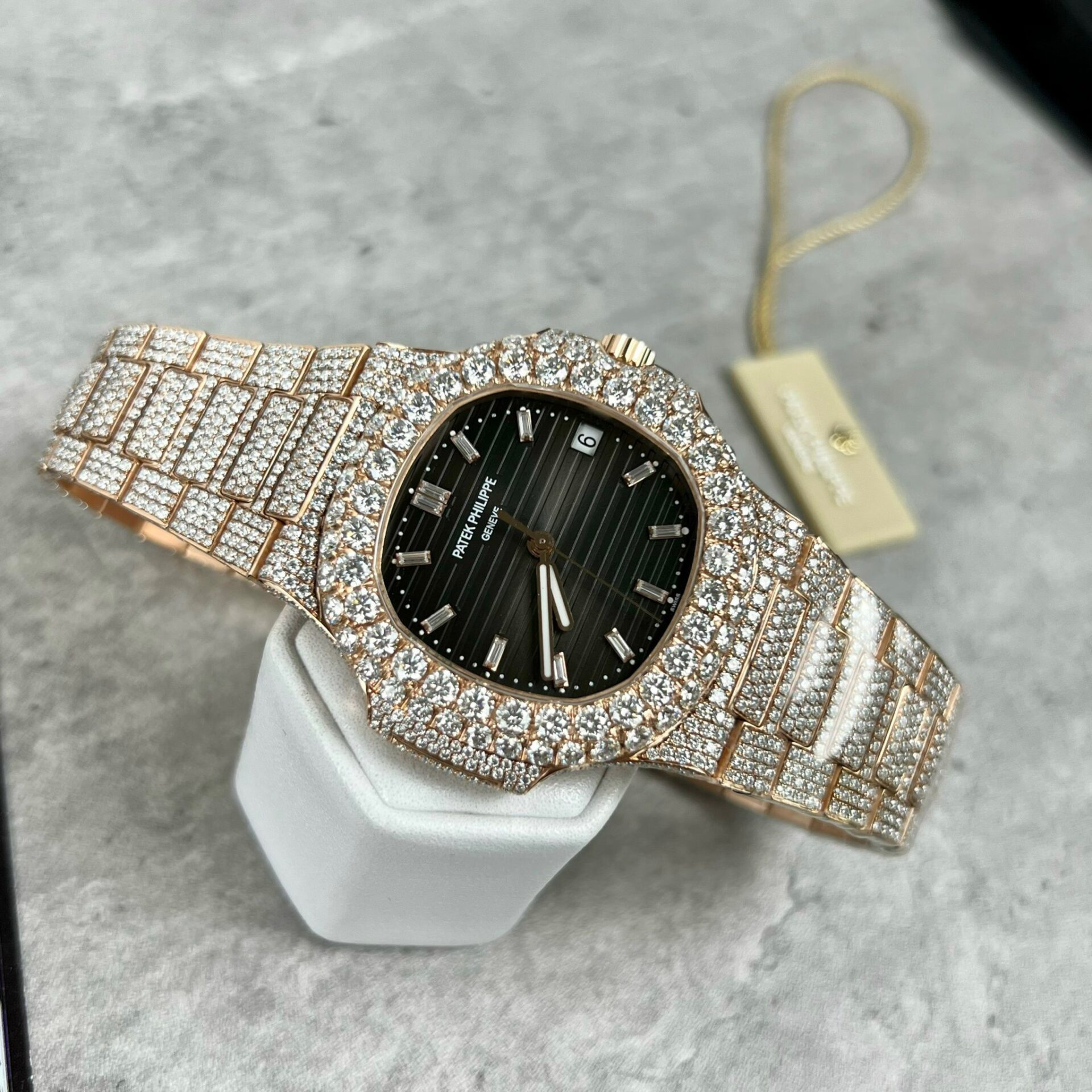 Patek Philippe 5711 Replica Watch With Moissanite Diamond Refined 3K 40mm - Elite Watch Atelier