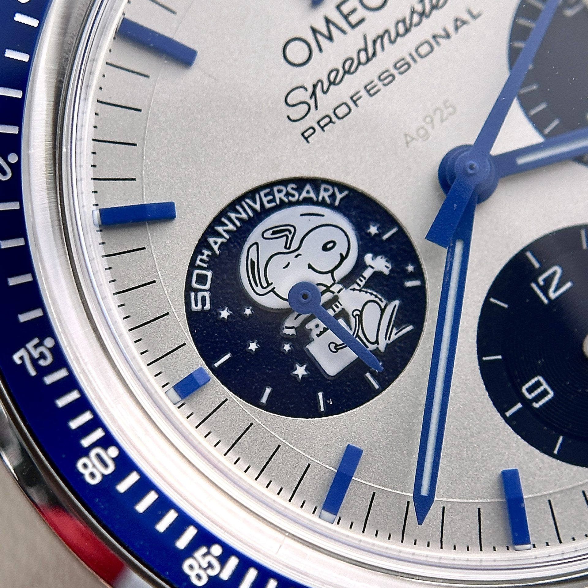 Omega Replica 1:1 Watch Speedmaster Snoopy Avard Anniversary GS Factory 42mm - Top club