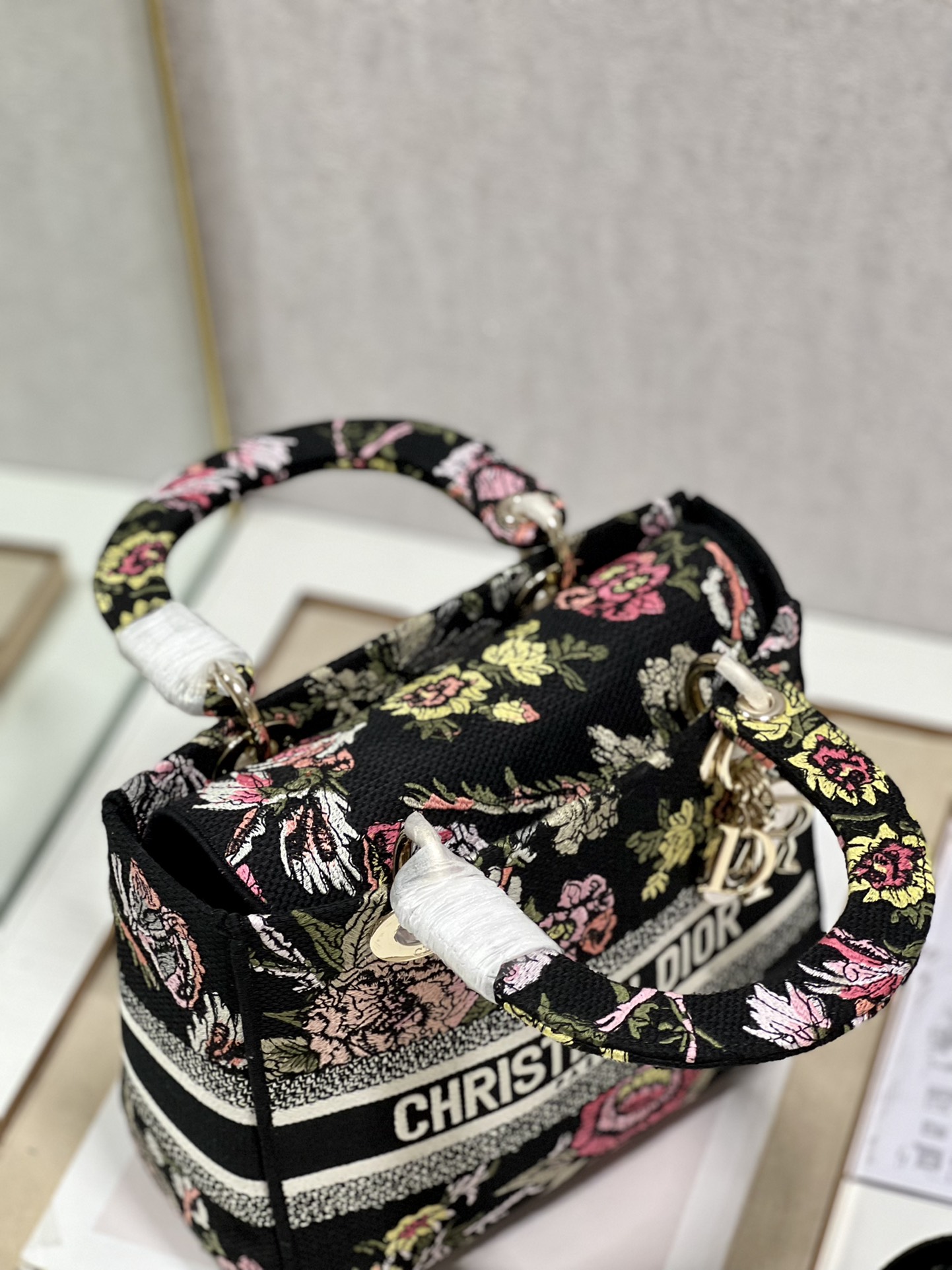 Medium Lady D-Lite Bag Black For Women 9.5in/24cm M0565ORZB_M9111:1High-quality replica