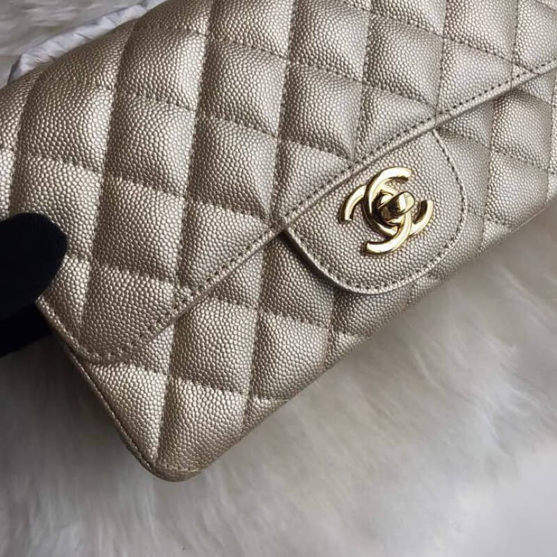 Replica Chanel Caviar Calfskin 20Cm Classic Flap Bag 11161:1High-quality replica
