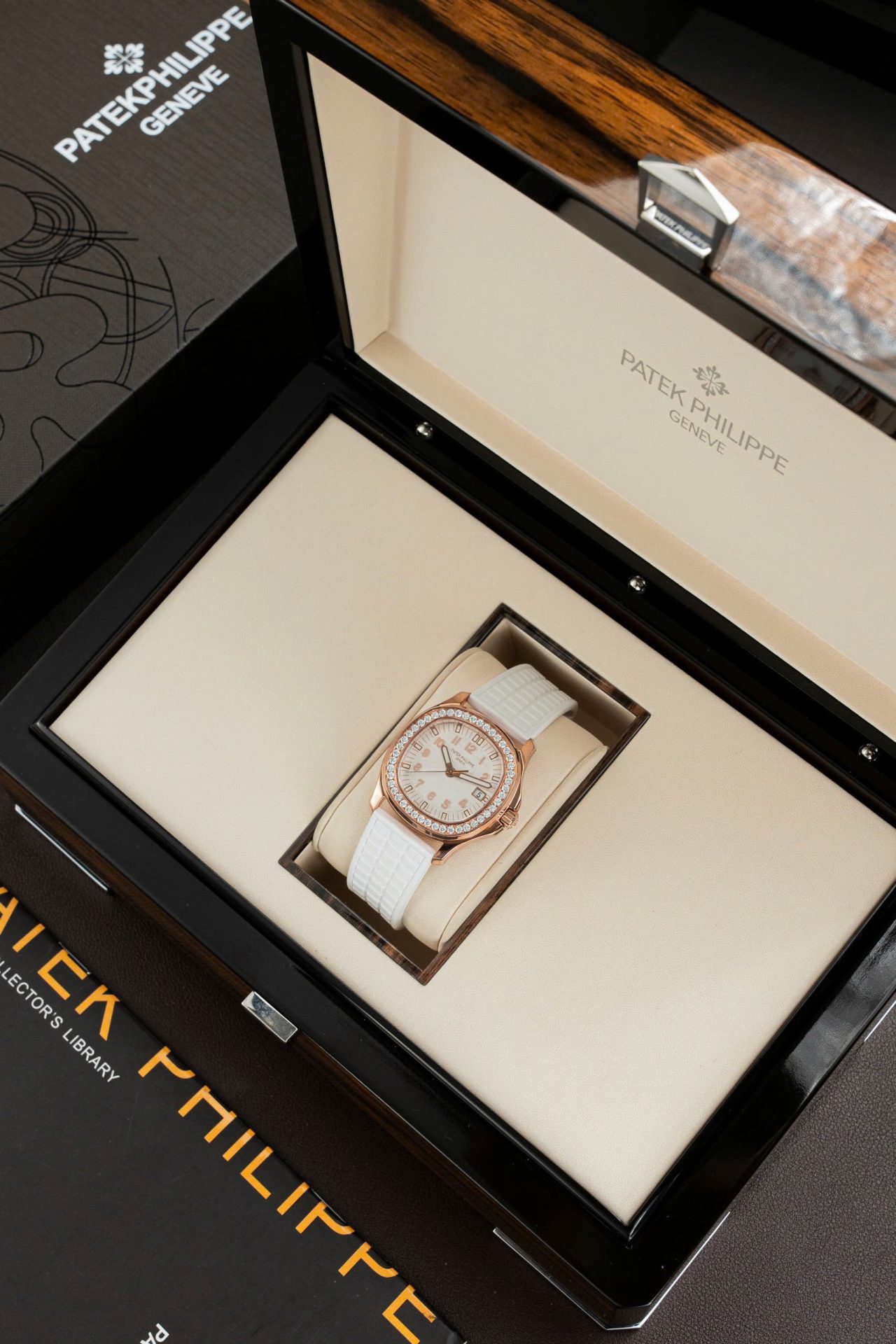 Patek Philippe Best Replicas Aquanaut 5067 Customs Moissanite Diamonds PPF Factory 35.6mm - Top club