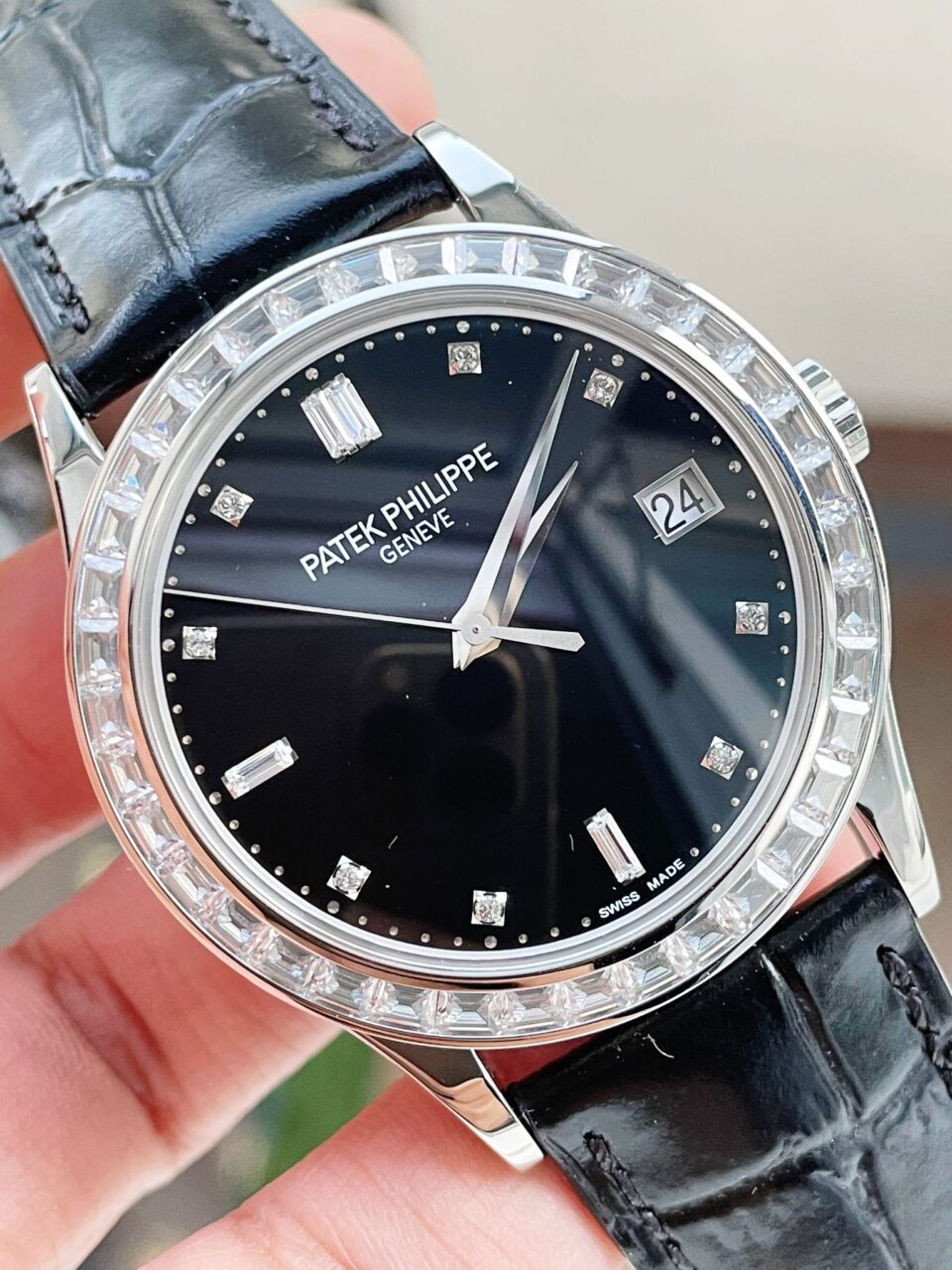 Replica PATEK PHILIPPE Calatrava ZF 5298p Date Sweep Seconds in Diamond Bezel Black Dial ZF factory - Top club