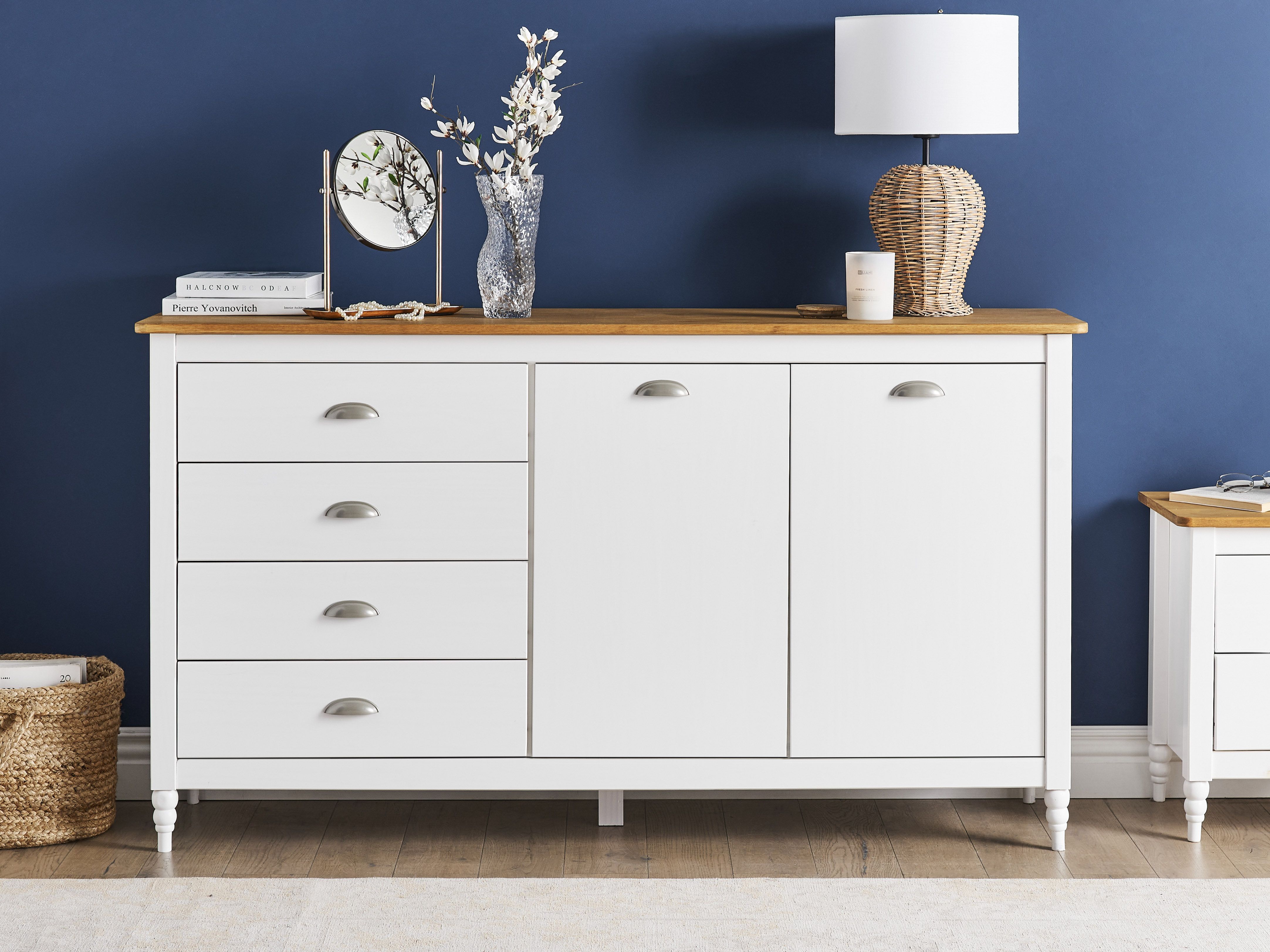 2 Door Sideboard SHILLINGTON Pine Wood White