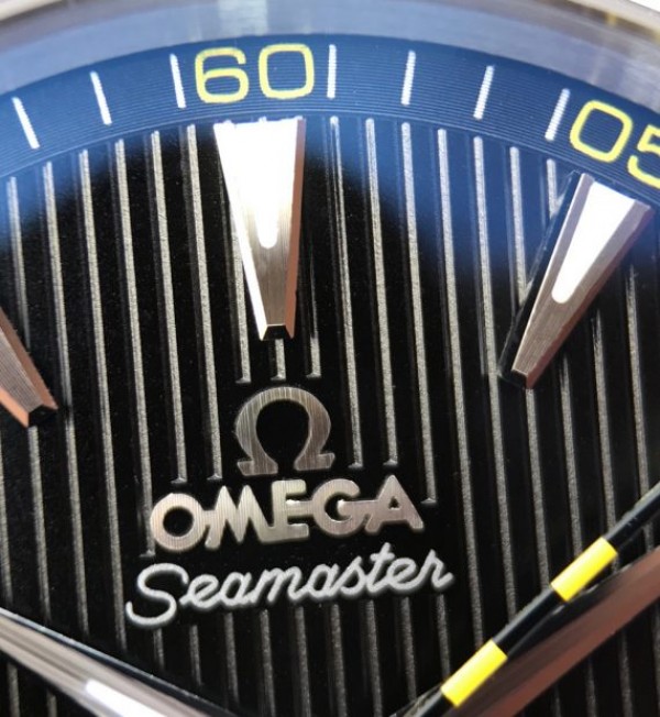 Replica Omega XF Aqua Terra 15,000 Gauss Anti-Magnetic Leather Strap A8500 - Top club