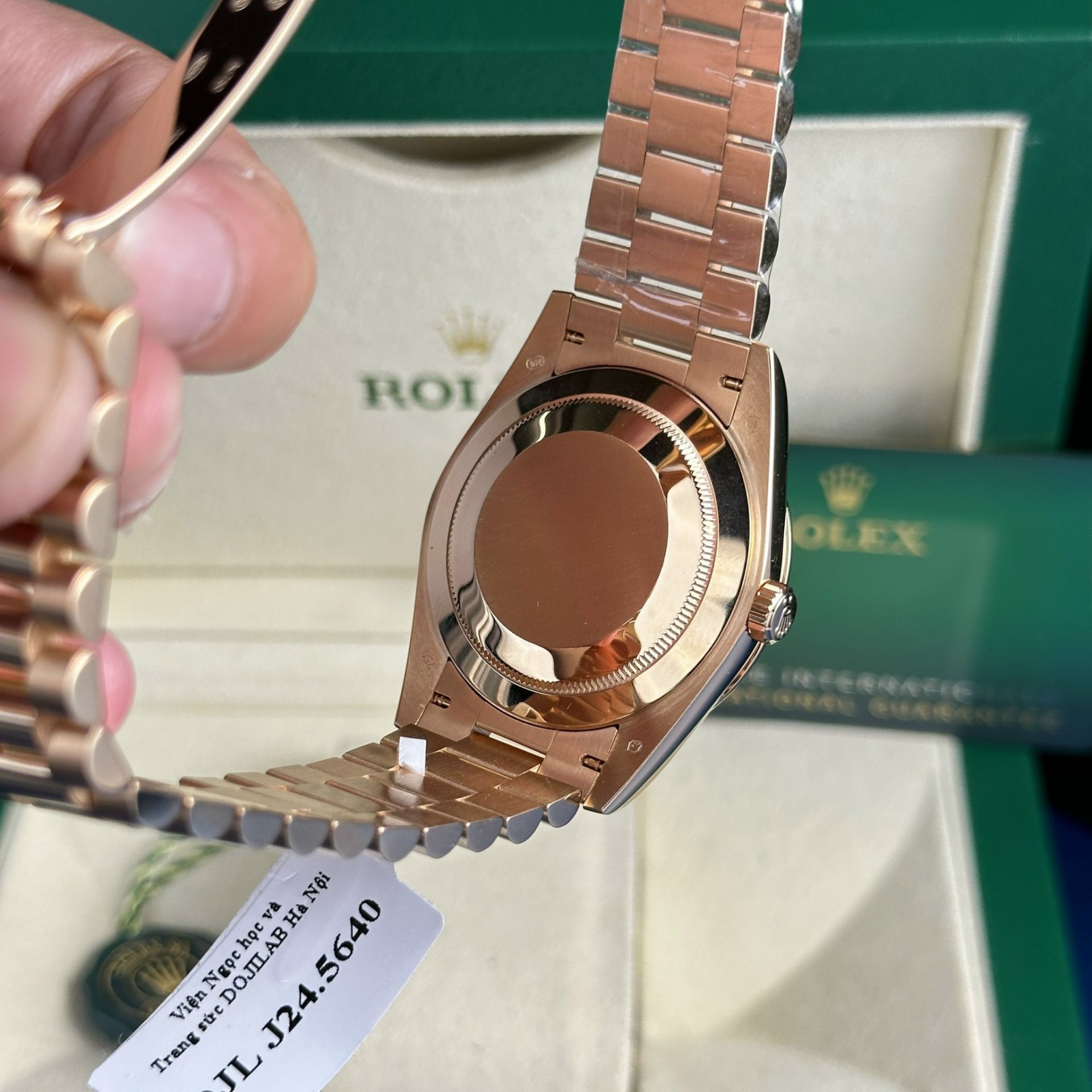 Rolex Best Replica Watch Day-Date 228235 Eisenkiesel Dial 18K Gold Wrapped GMF 40mm - Top club