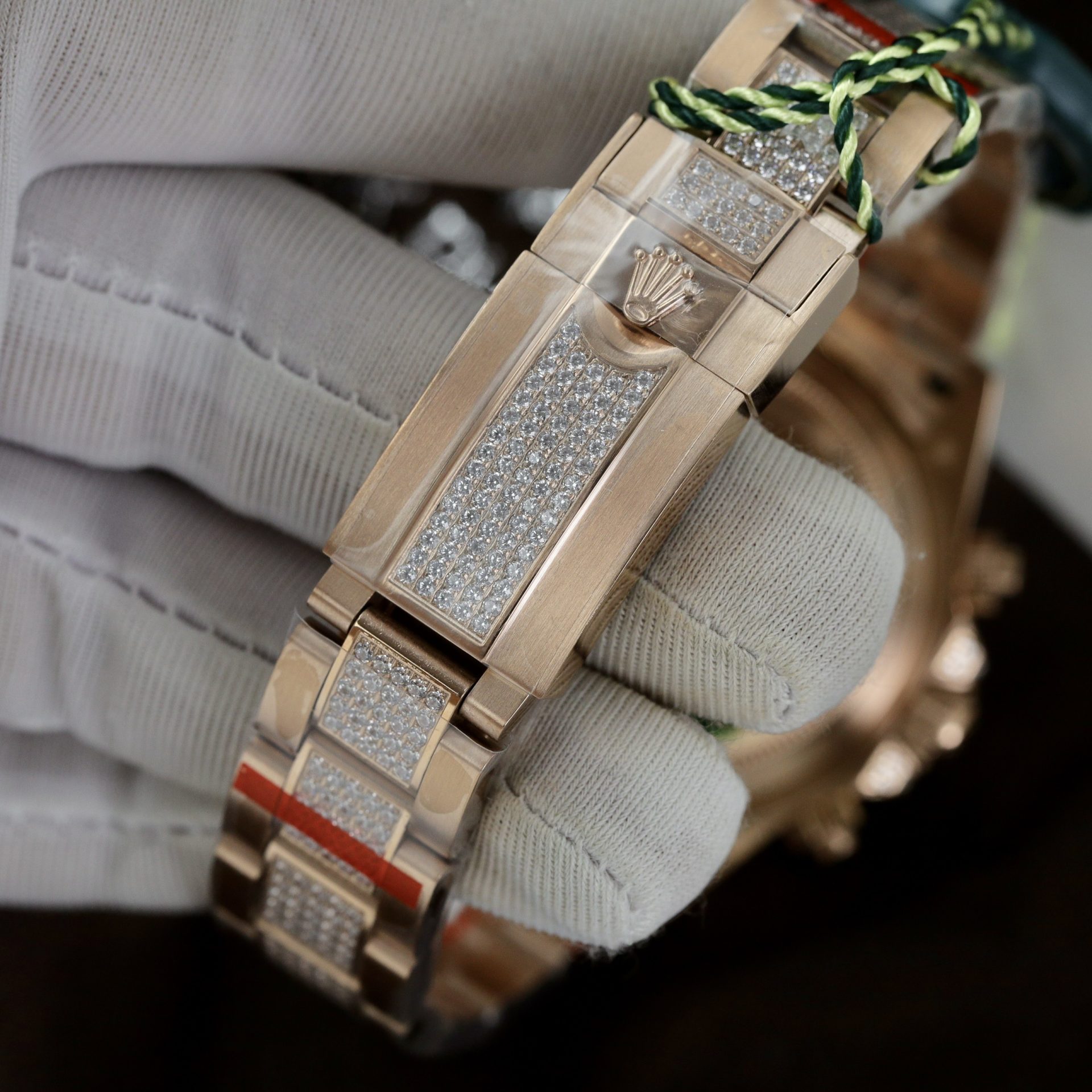 Rolex Replica 1:1 Watch Daytona Rainbow Full CZ Stone High Quality 40mm - Elite Watch Atelier