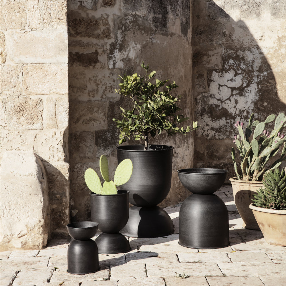 Ferm Living Hourglass Pot S