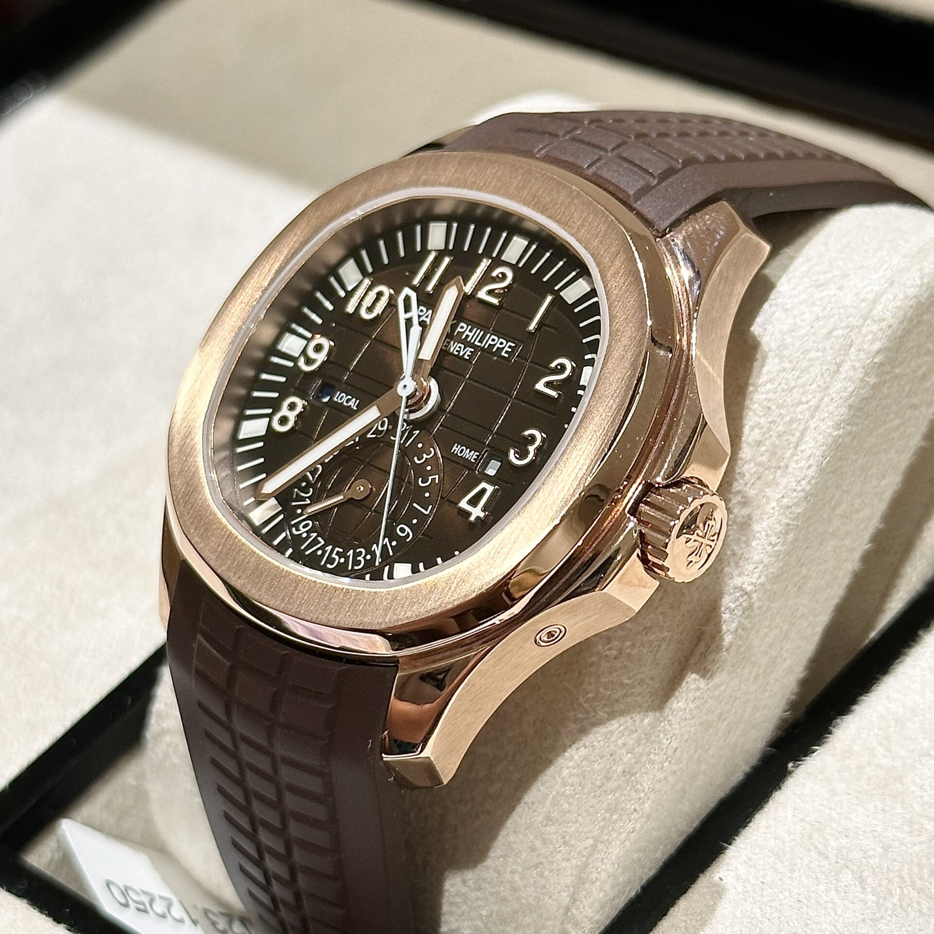 Patek Philippe Aquanaut 5164R Genuine Replica Watch Gold Wrapped ZF 40.8mm - Top club