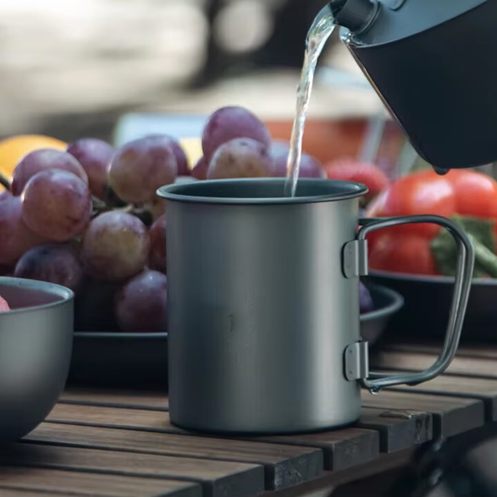 Pure Titanium Cup 400ml to 700ml Water Mug Folding Handle Portable Titanium Water Cup with Lids for Outdoor Camping
