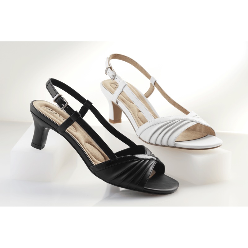 Easy Street Faux-Patent Delite Slingback with 2