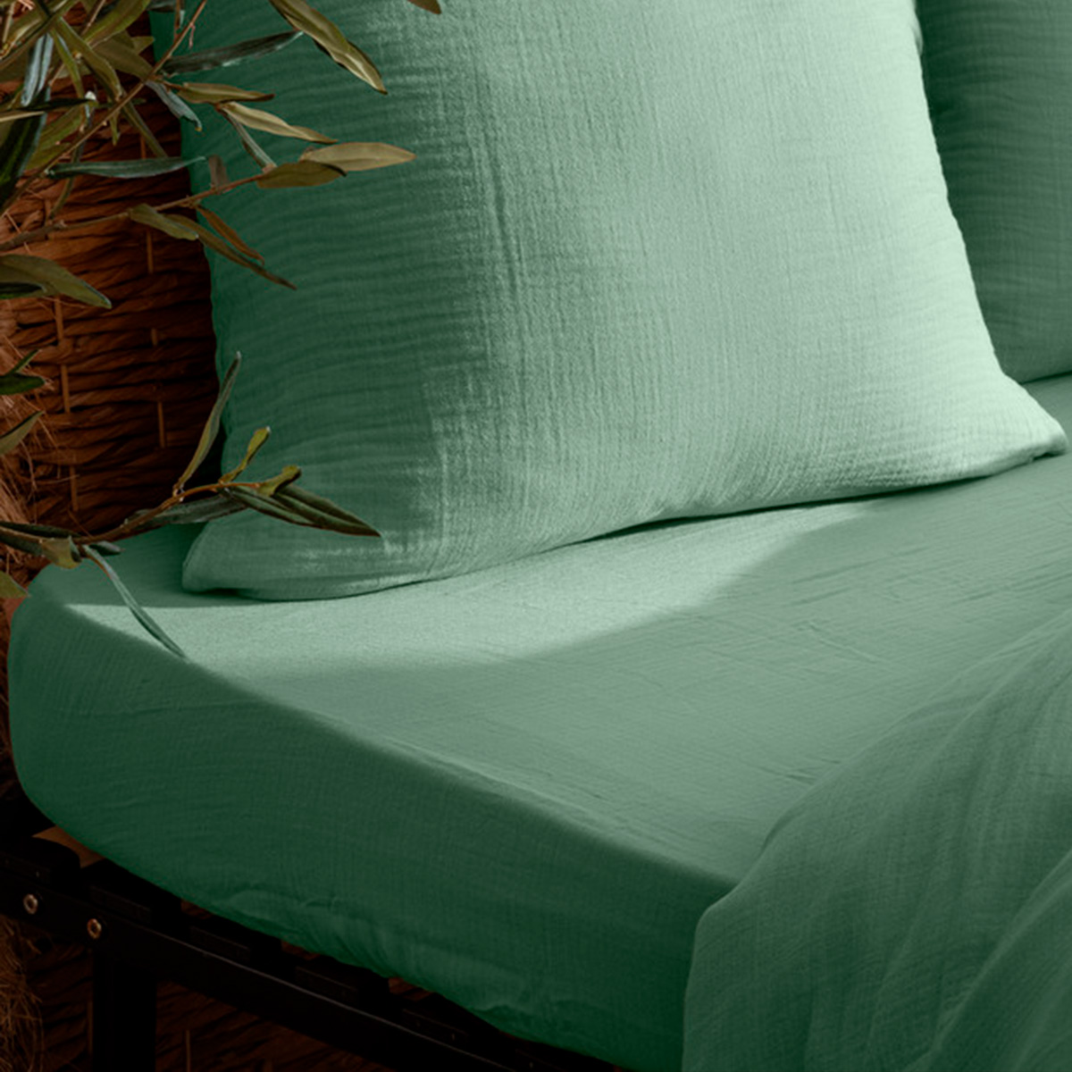 Fitted sheet "Flora" Cotton Gauze, Celadon Green, 160x200 cm