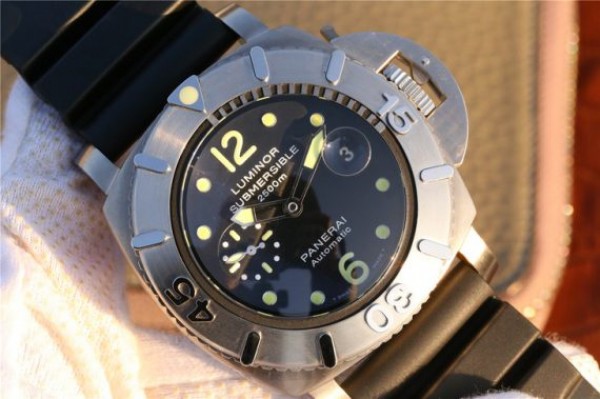 Replica Panerai Special Editions XF PAM194 Black Dial Rubber Strap A7750 - Top club