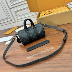 Louis Vuitton Keepall Bandoulière 25 Bag in Monogram Eclipse1:1High-quality replica