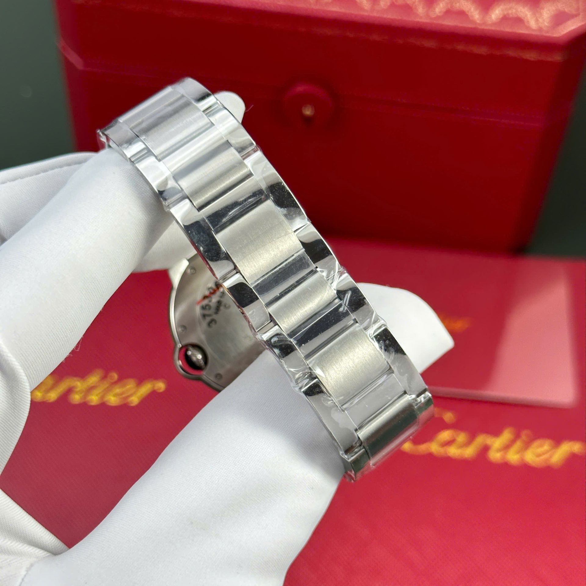 Cartier Ballon Bleu Replica Watch White Dial Metal Wire AF Factory 36mm - Top club