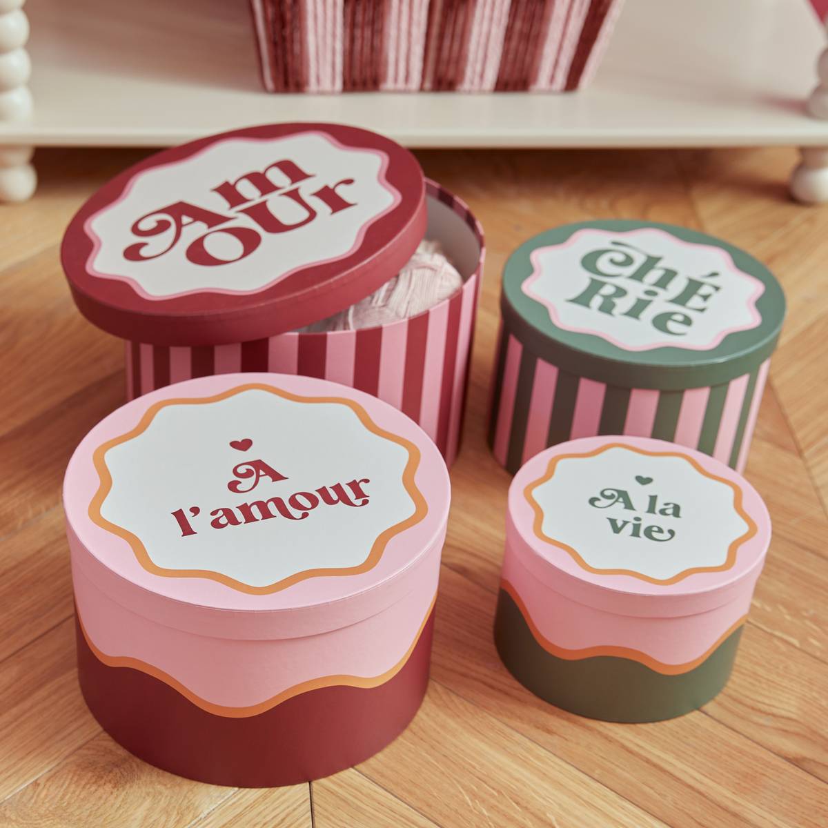 Set of 4 "Cherie" Boxes Red, 25x15 cm