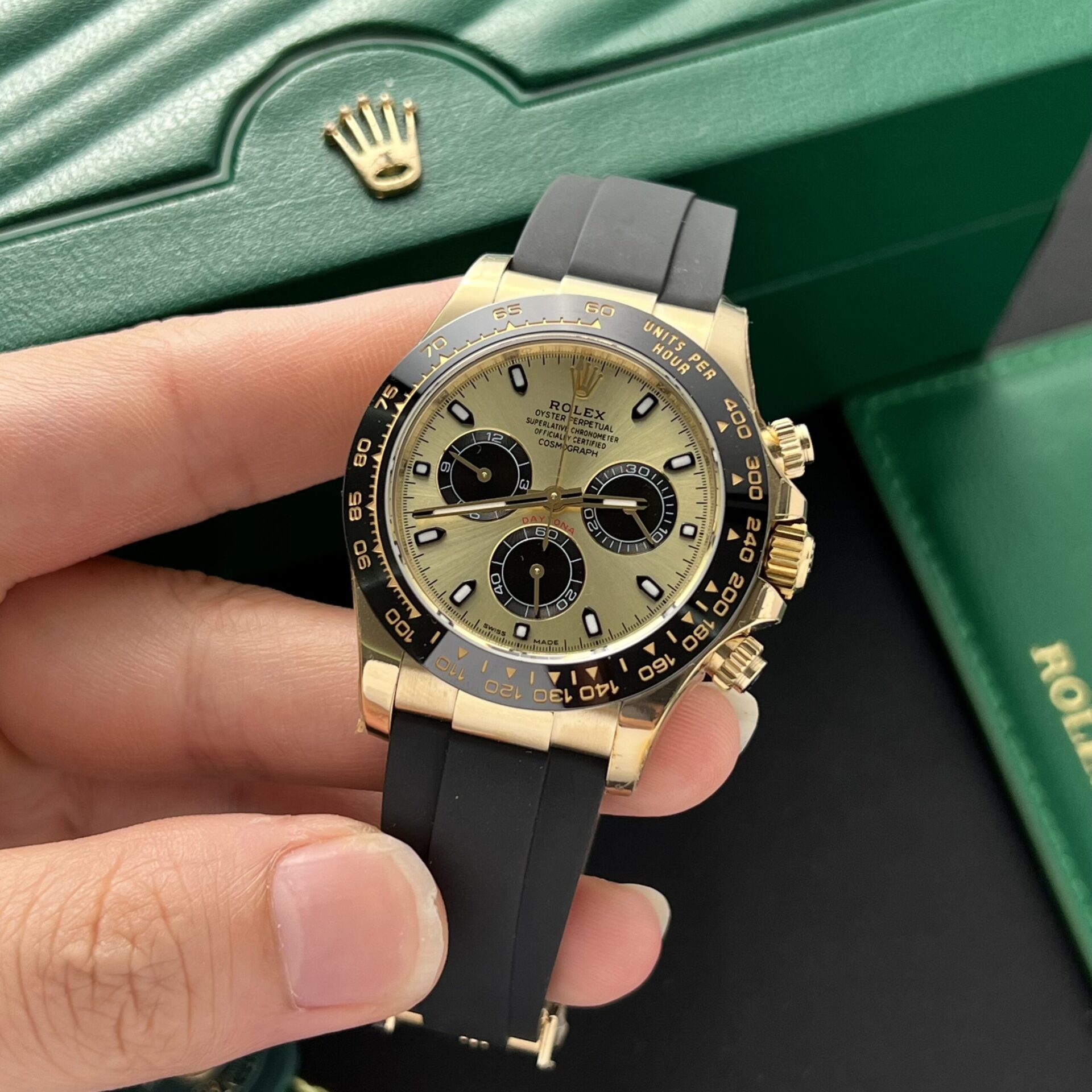 Rolex Replica Watch Cosmograph Daytona 116518LN Dial Yellow BT Factory 40mm - Elite Watch Atelier