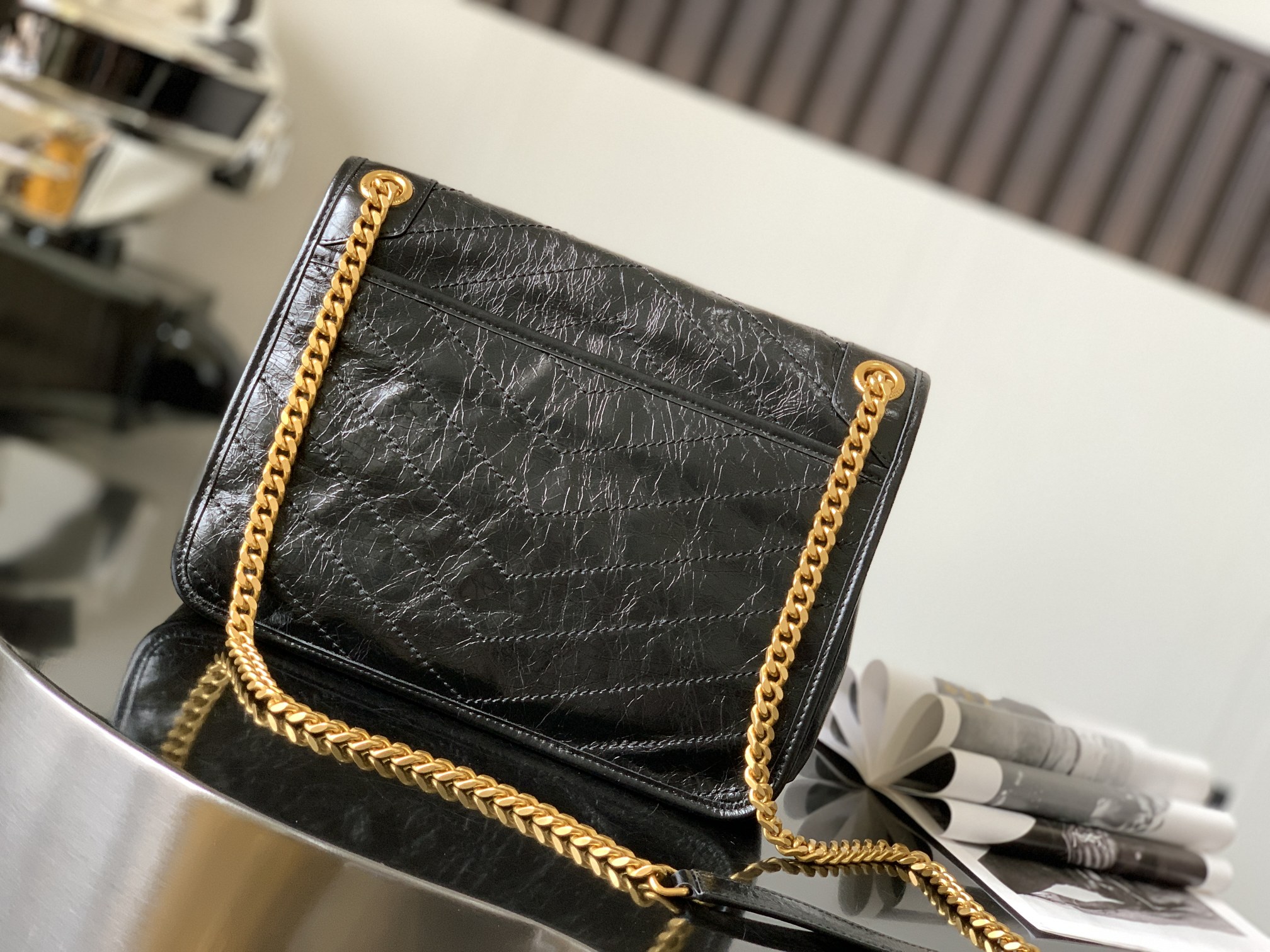 NIKI MEDIUM CHAIN BAG IN SUEDE1:1High-quality replica
