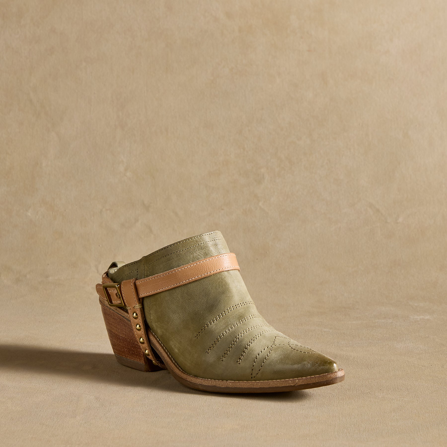 Cliff Mules - Sundance Clothing