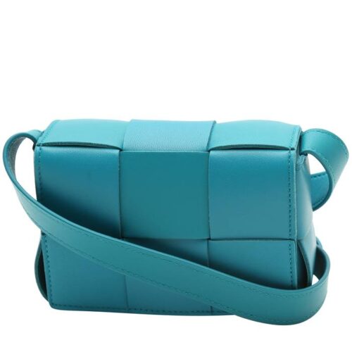 Gucci GG Marmont shoulder bag in blue velvet