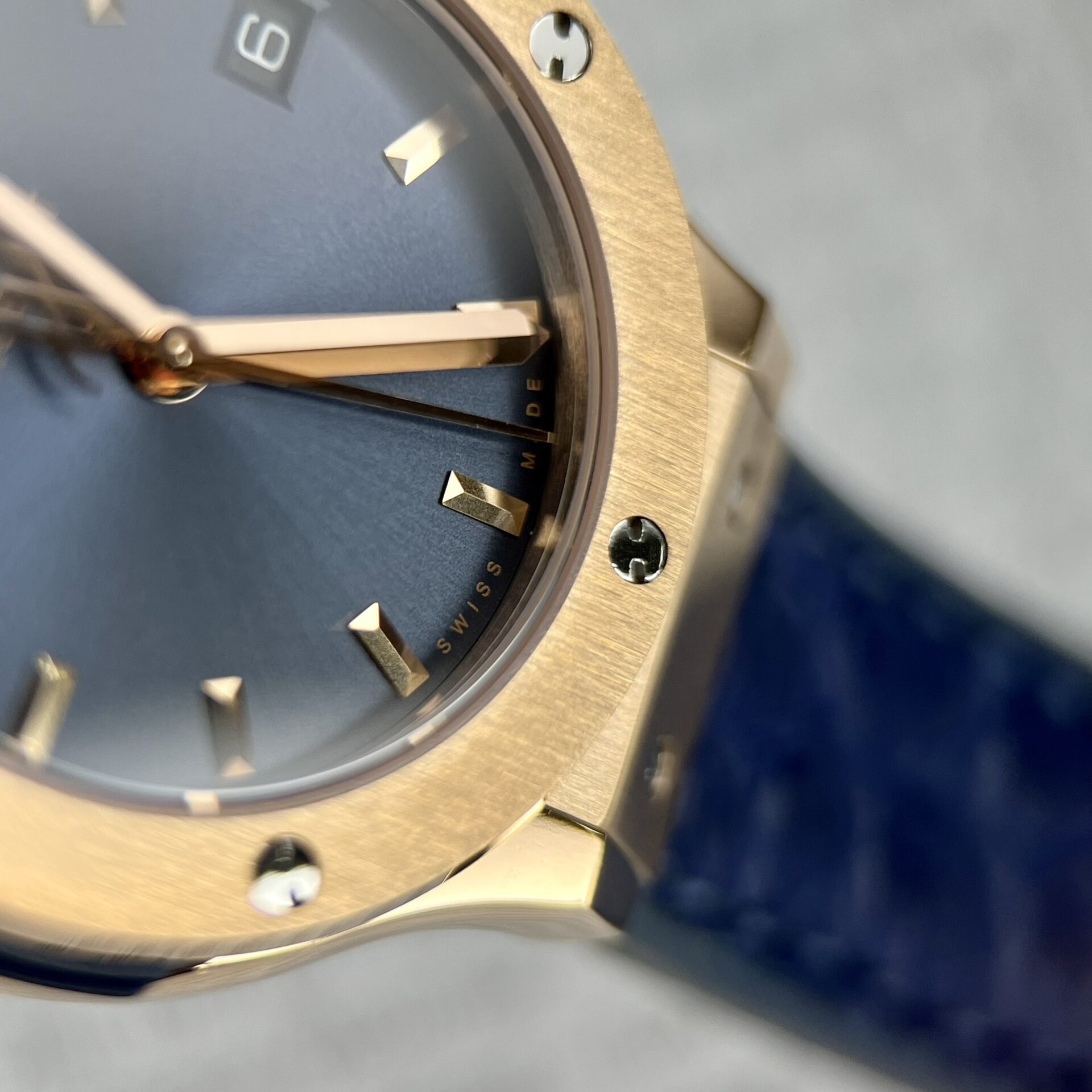 Hublot Replica 1: Watch Classic Fusion King Gold Women s Blue 33mm - Top club