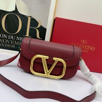 Valentino1:1High-quality replica