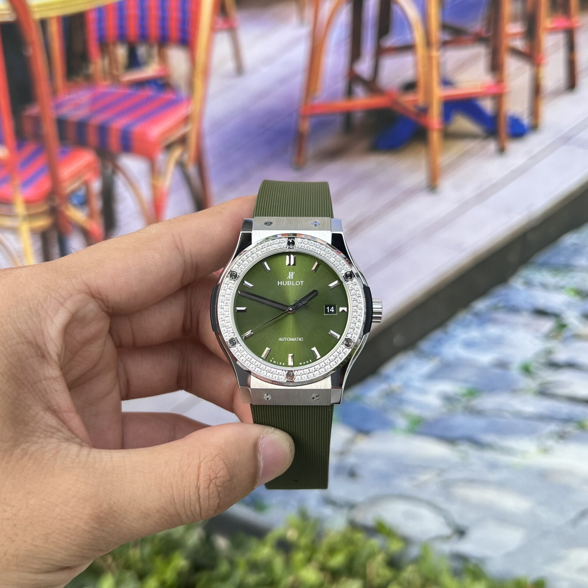 Hublot Classic Fusion Replica Watch Green Dial With Stone JJ+ 42mm - Top club