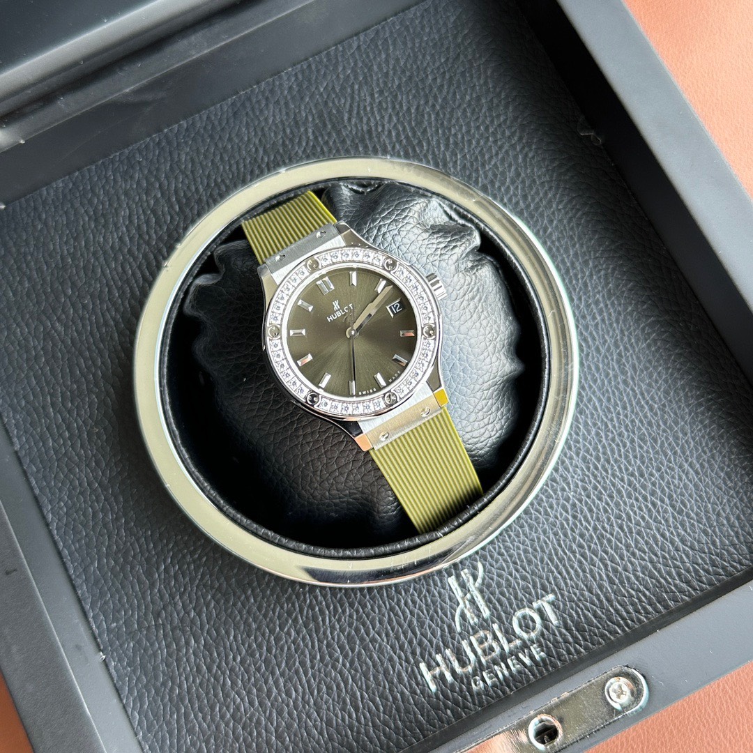 Hublot Replica 1:1 Watch Classic Fusion Women s Green With Diamond 33mm - Top club