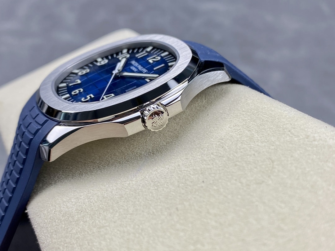 Fake Patek Philippe Replica Watch Aquanaut ��Jumbo�� White Gold Blue Dial 5168G-001 3KF(1:1 replica) - Top club
