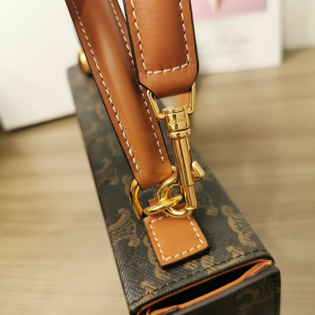 Celine Triomphe Box Top Handle Bag1:1High-quality replica