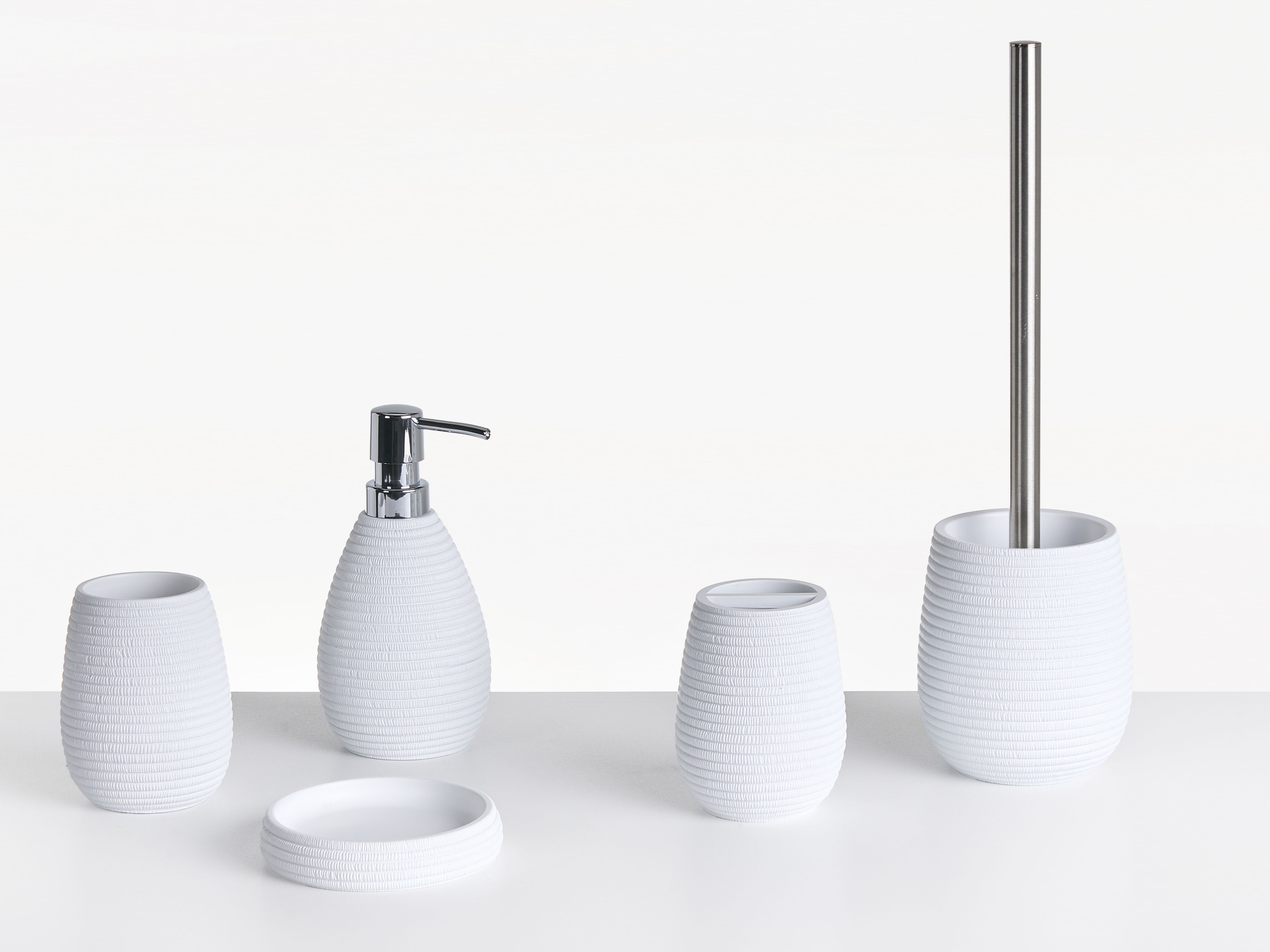 5-Piece Bathroom Accessories Set QUILA White